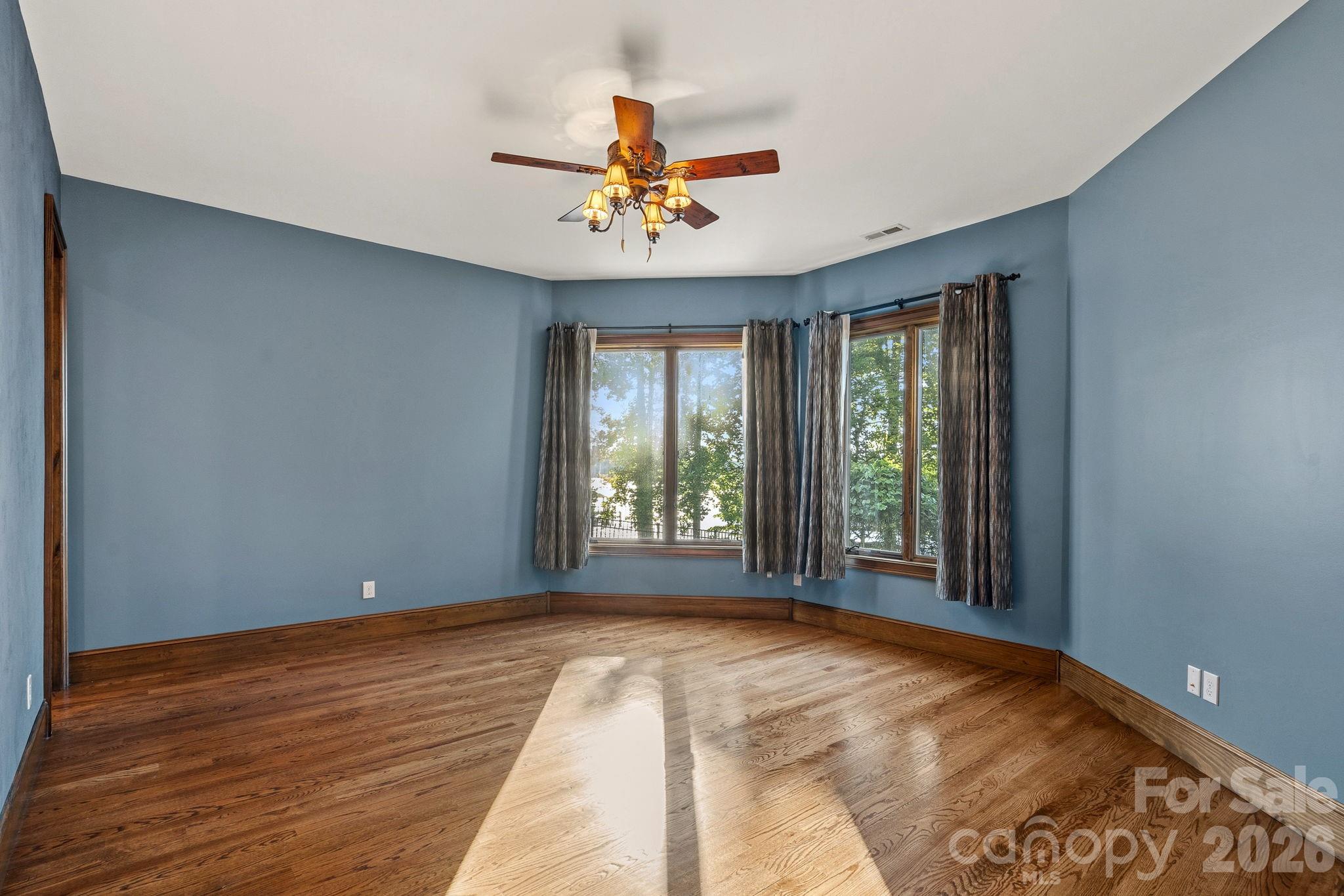170 Fawn Lane