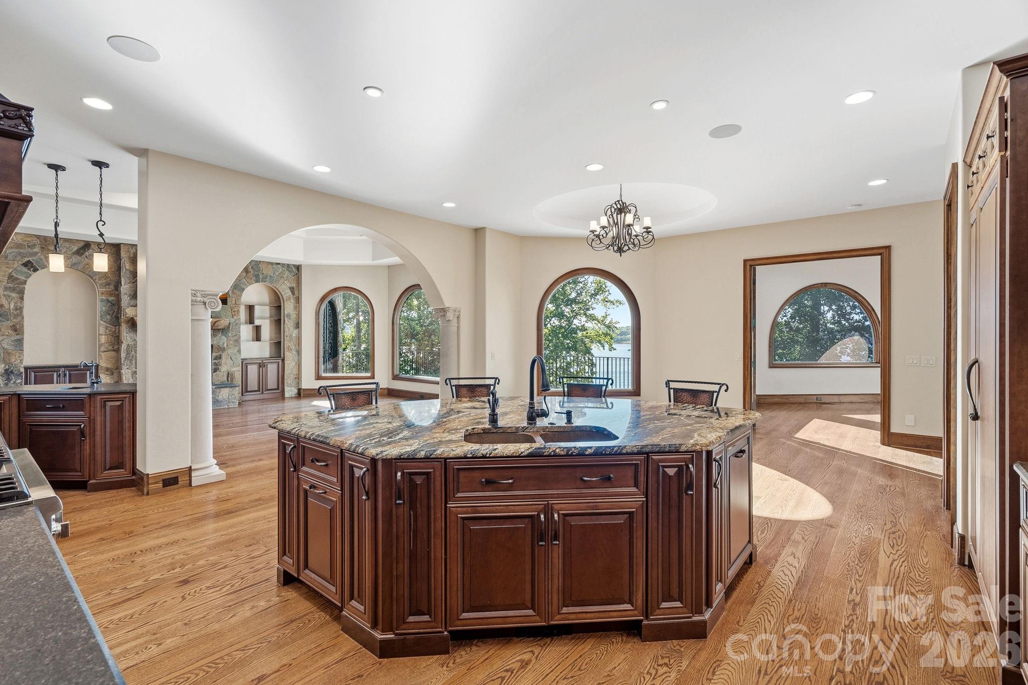 170 Fawn Lane
