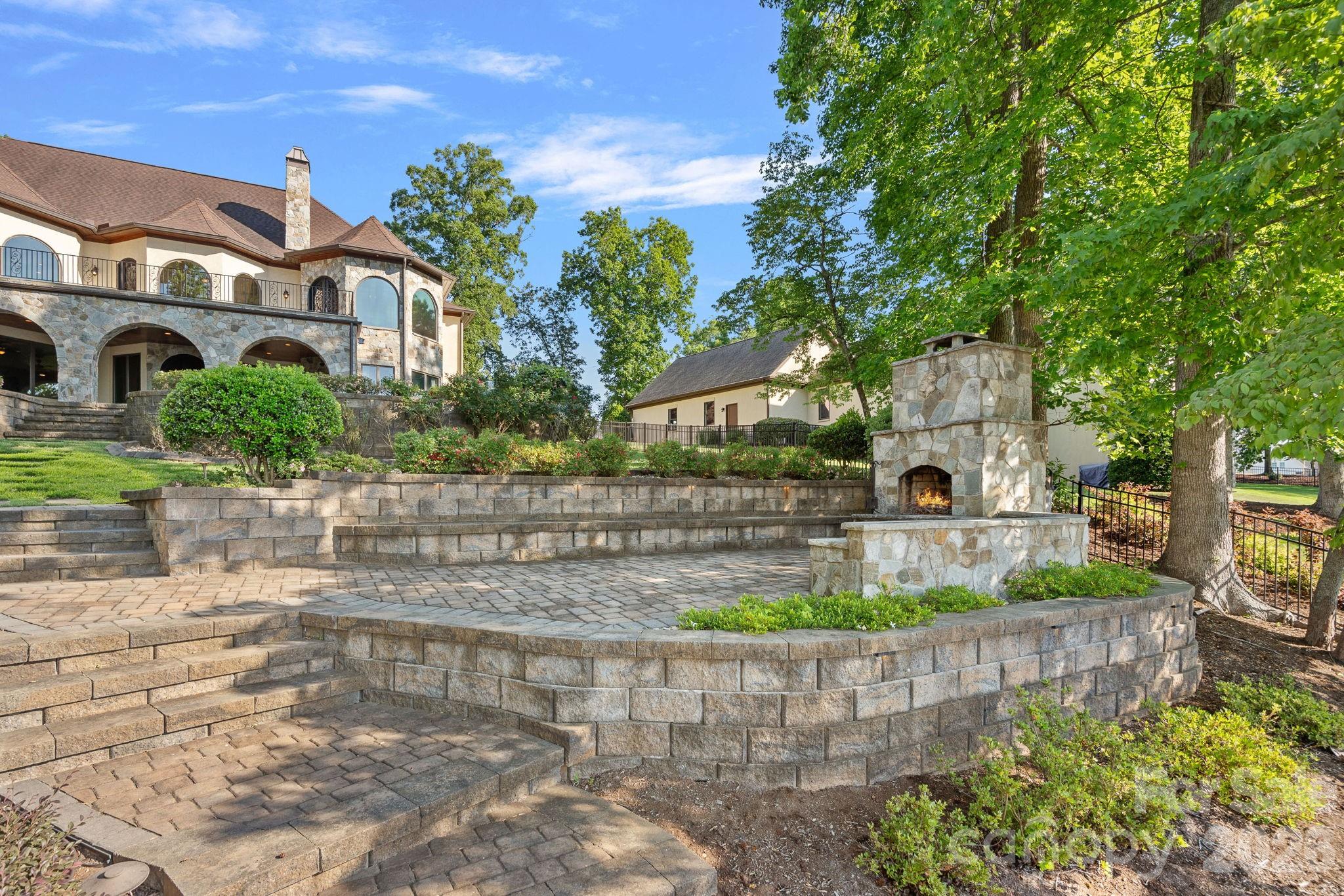 170 Fawn Lane