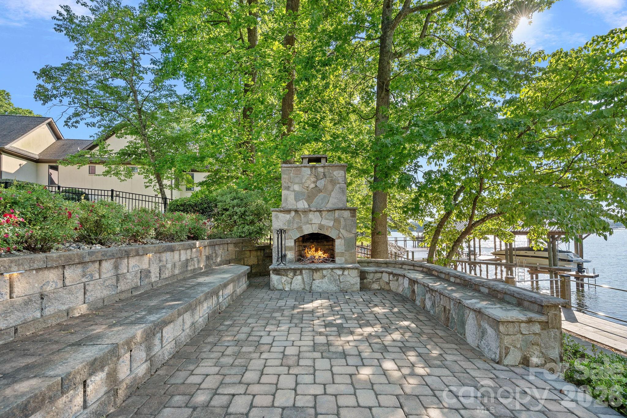 170 Fawn Lane