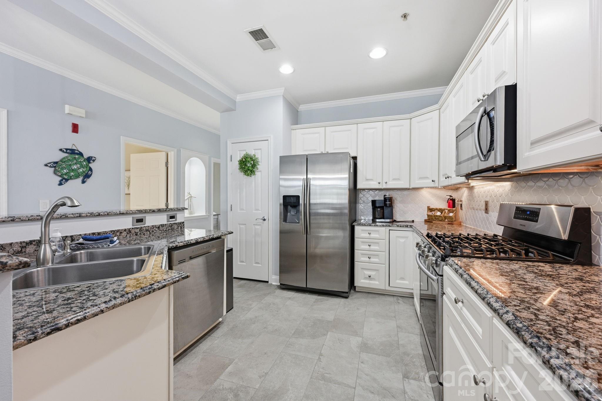 637 Williamson Road Unit: 306