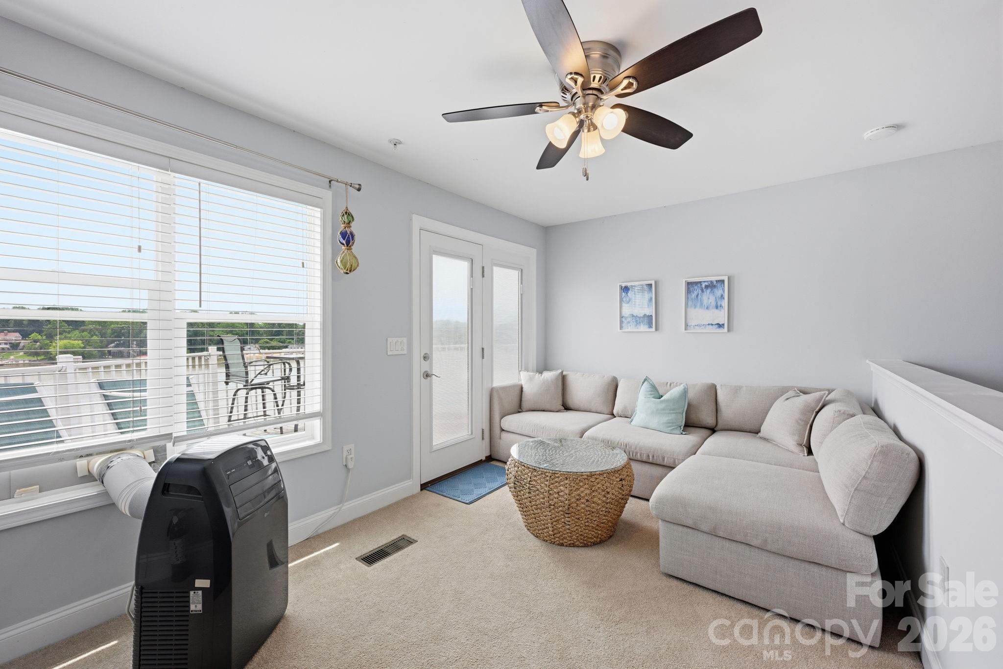 637 Williamson Road Unit: 306