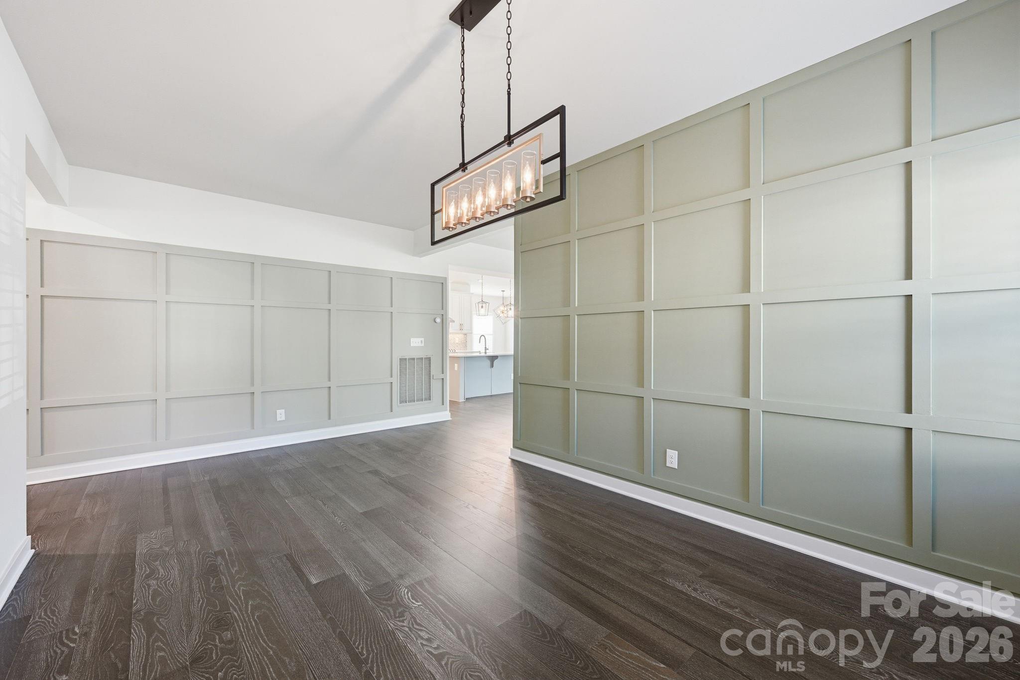 11006 Sound Road