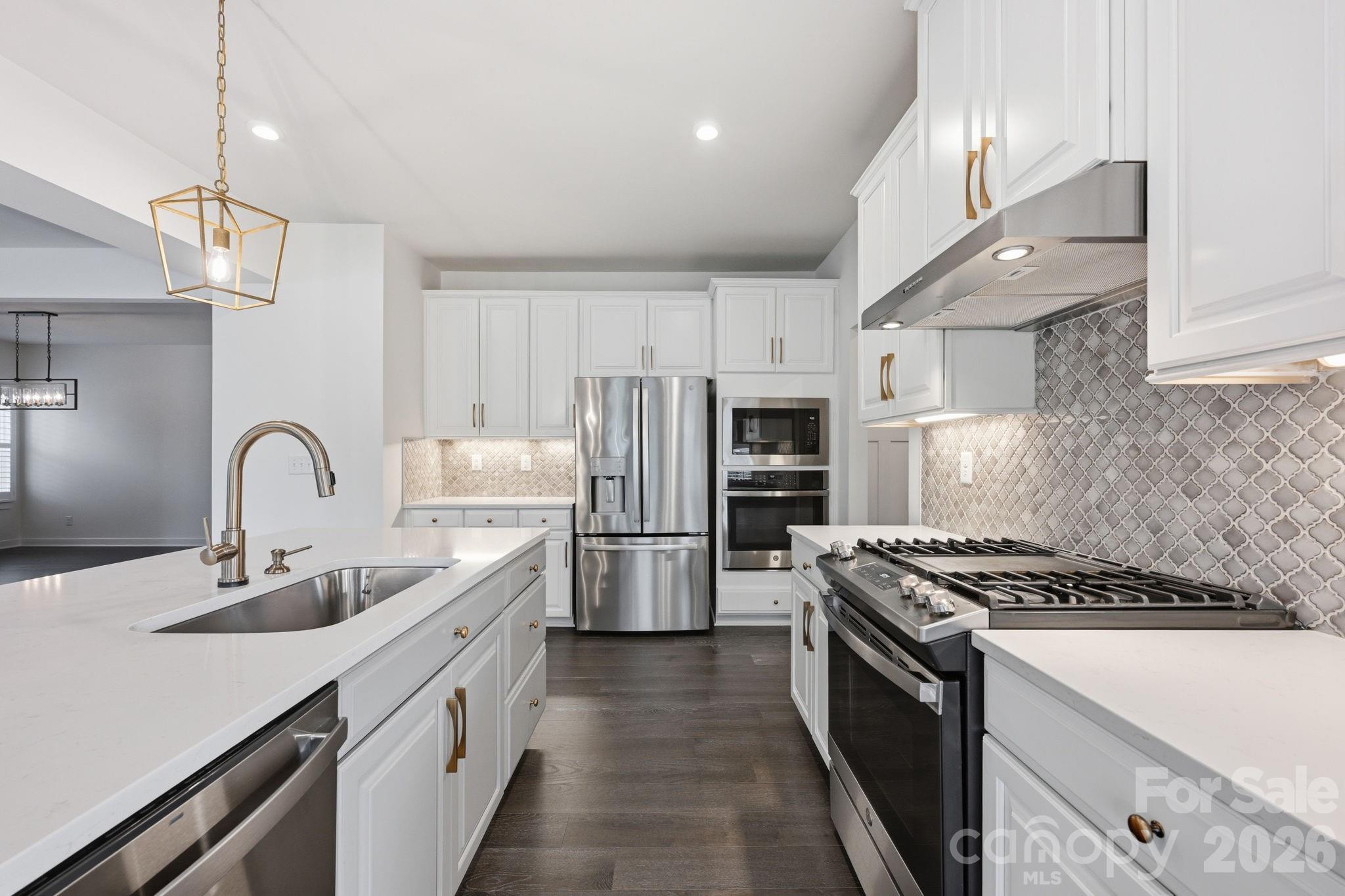 11006 Sound Road