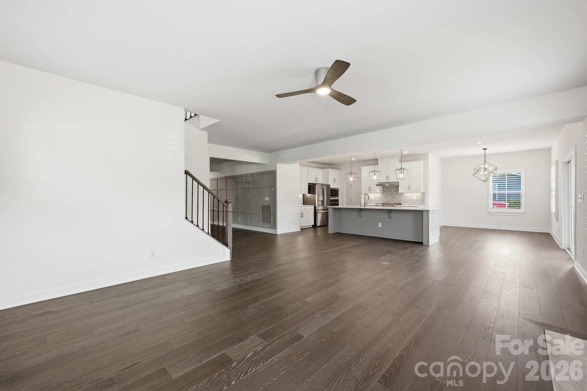 11006 Sound Road