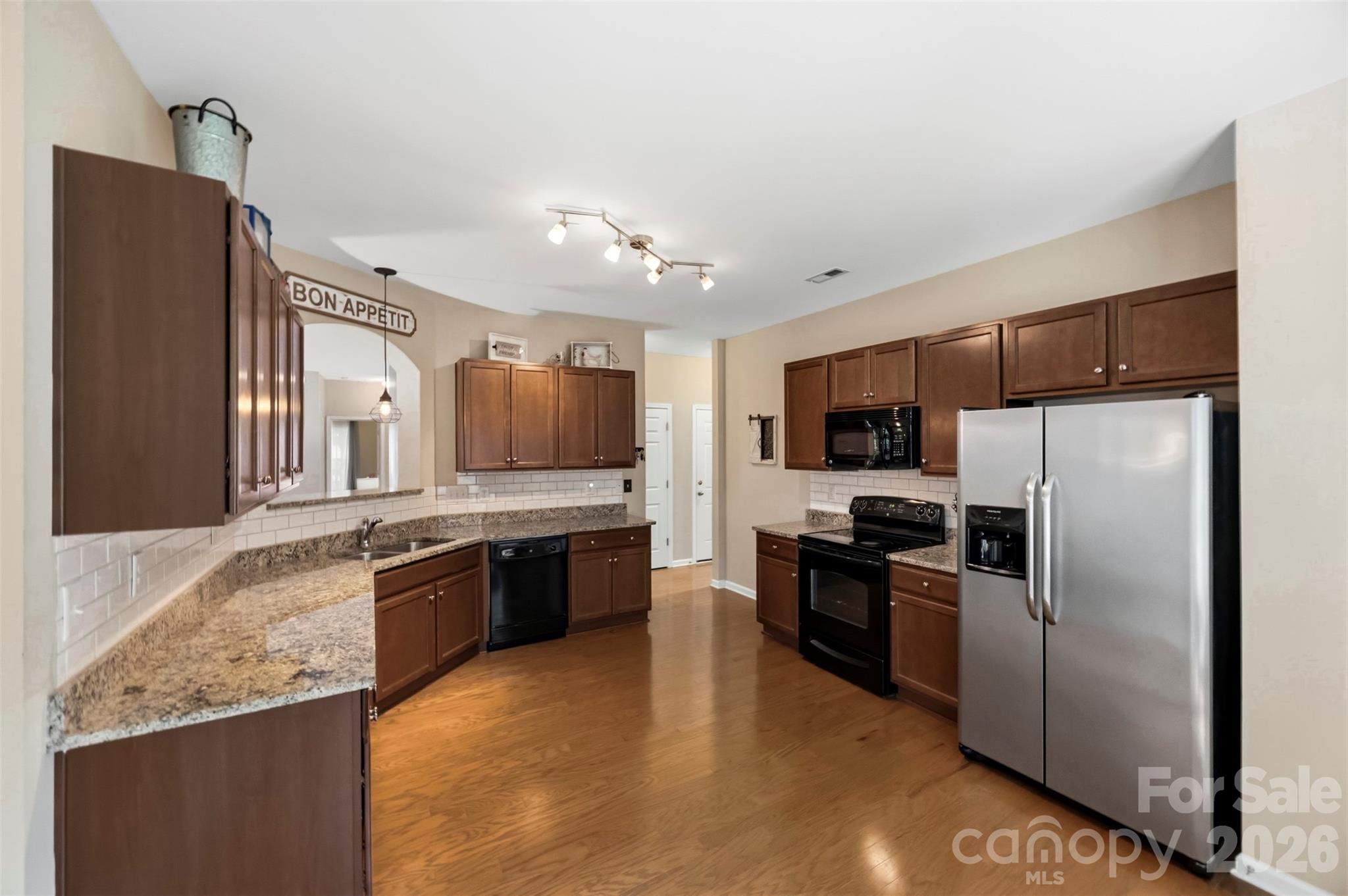 8526 Summer Serenade Drive