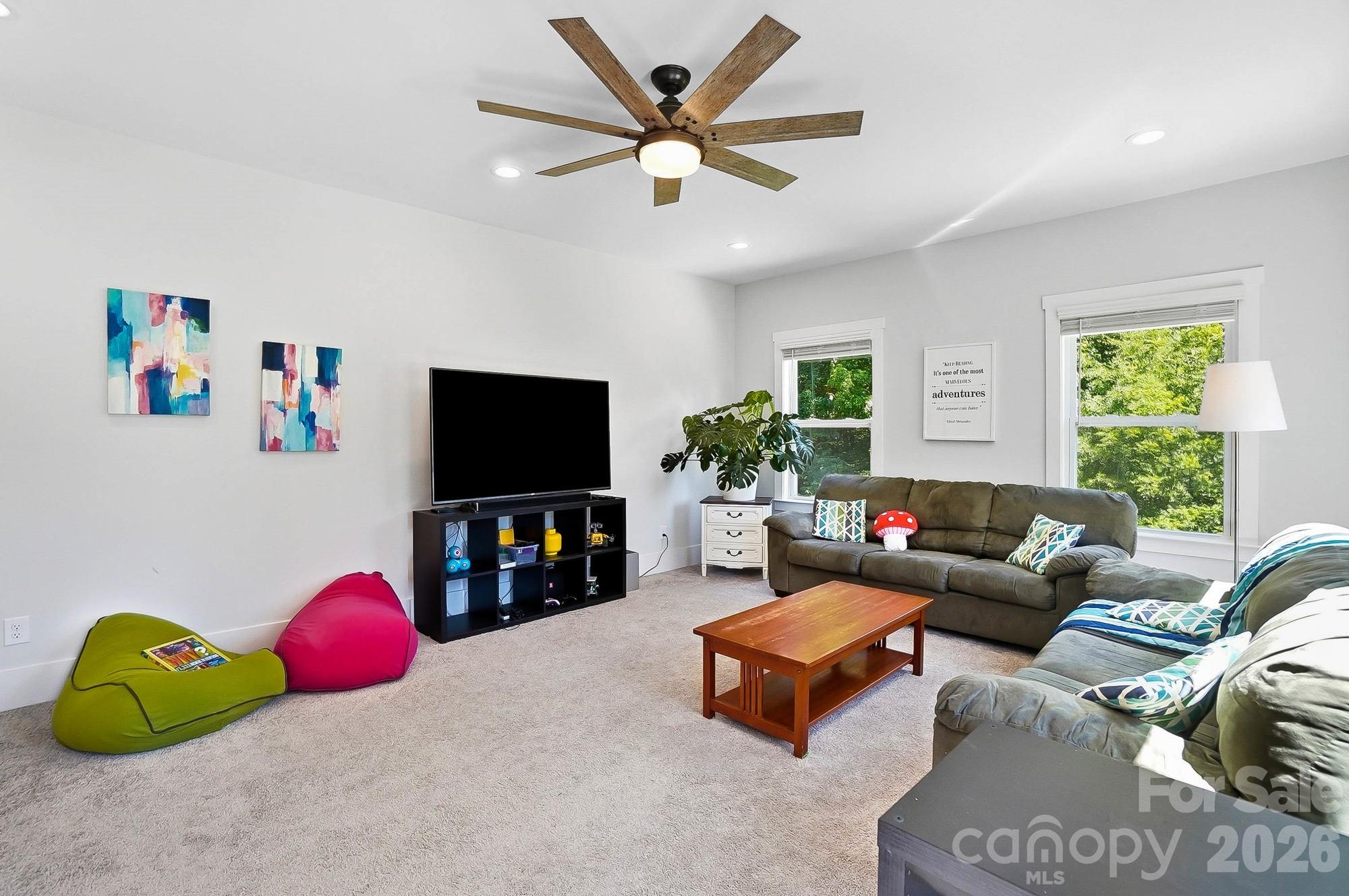 124 Lorenzo Lane