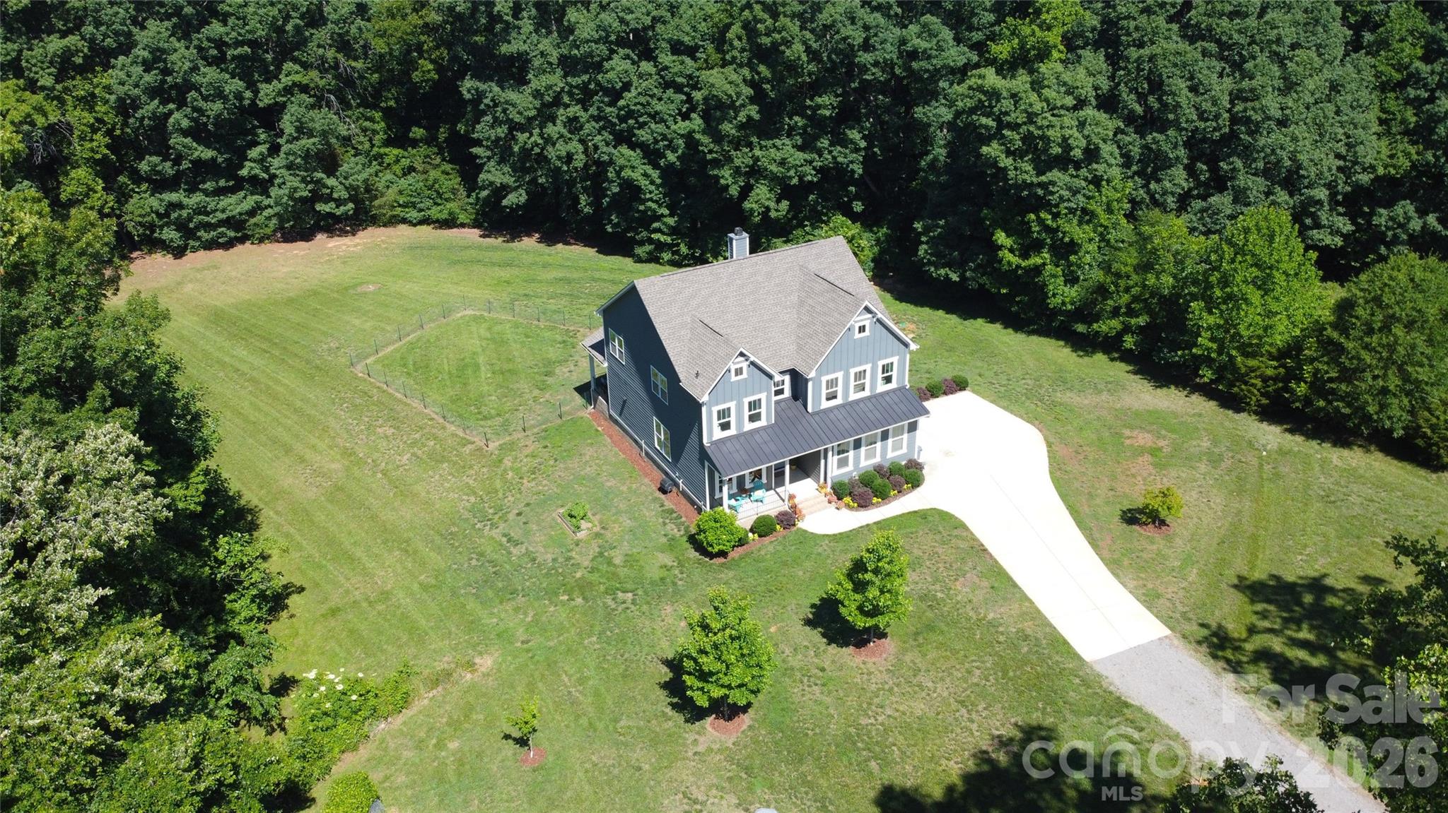 124 Lorenzo Lane