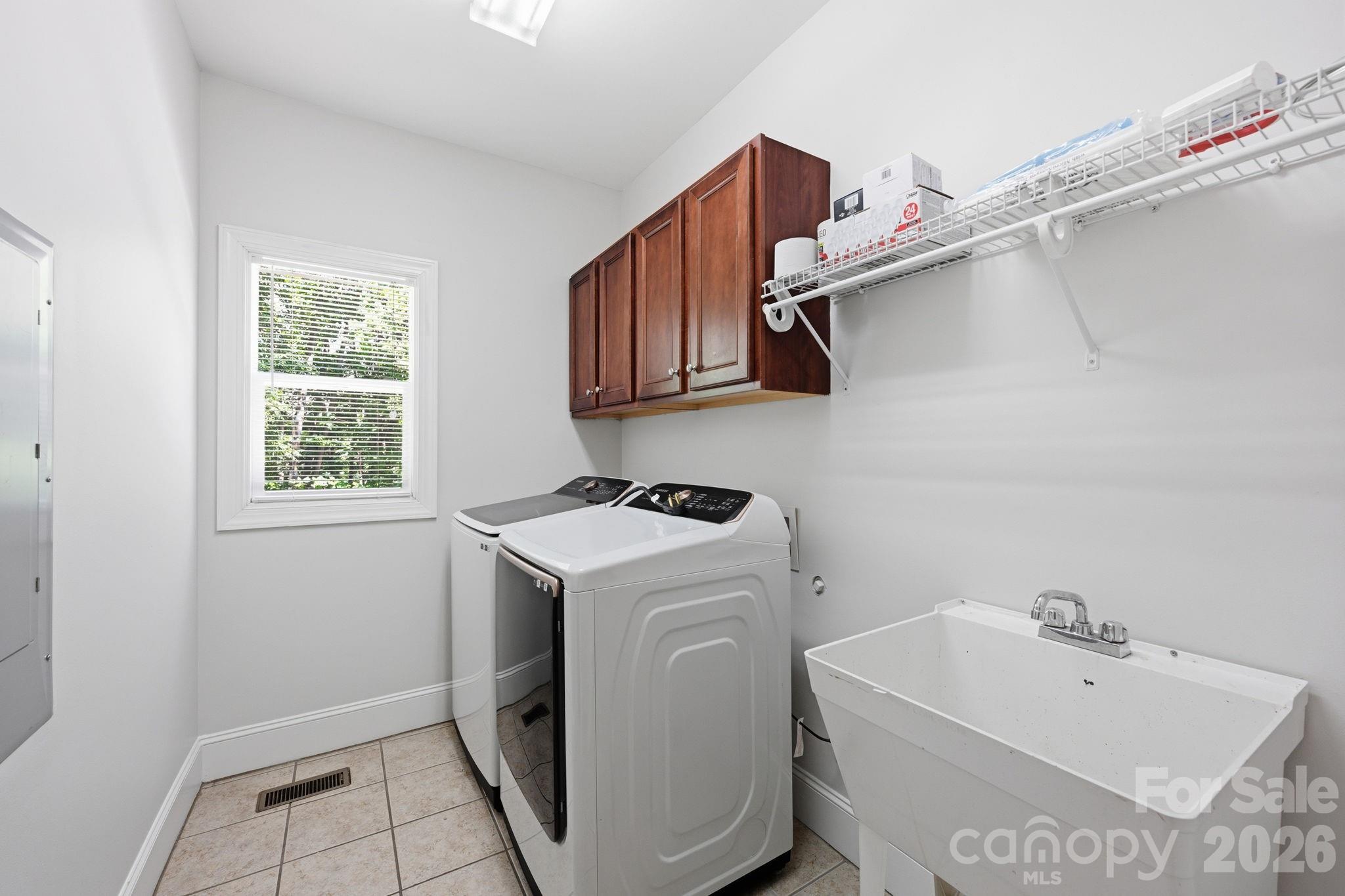 202 Indian Trail