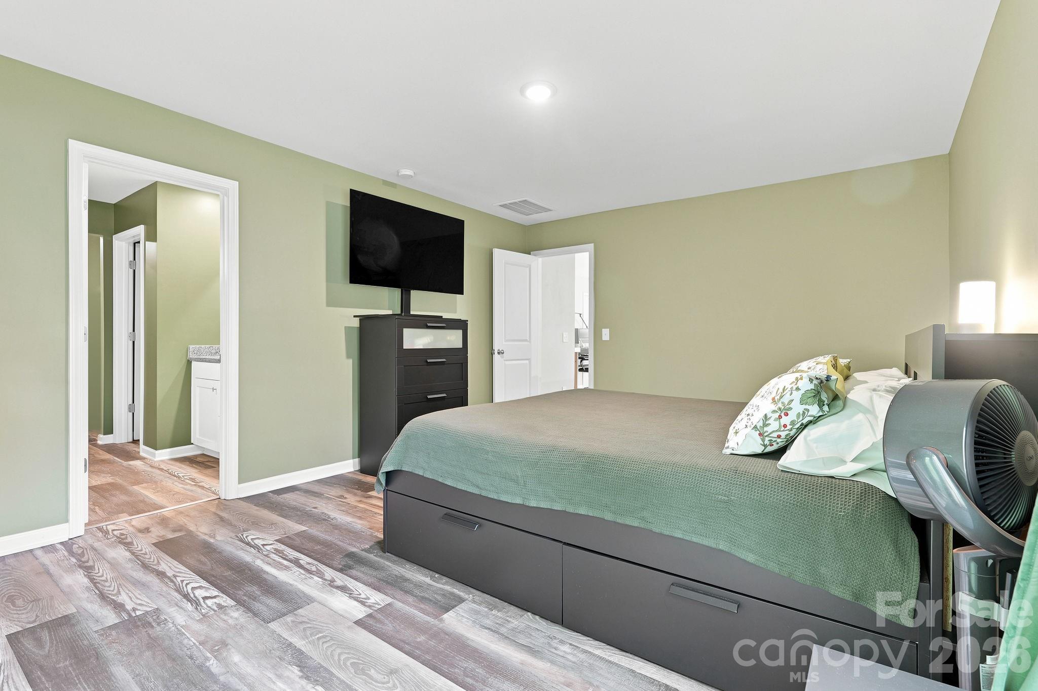 3517 Cambridge Place