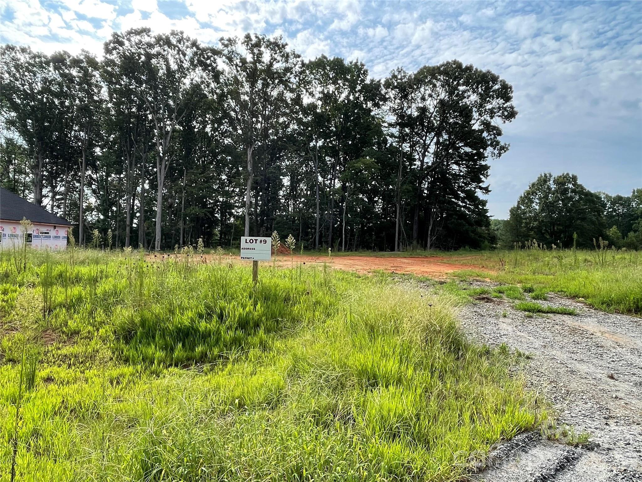 154 Windstone Crossing Trail Unit: 9