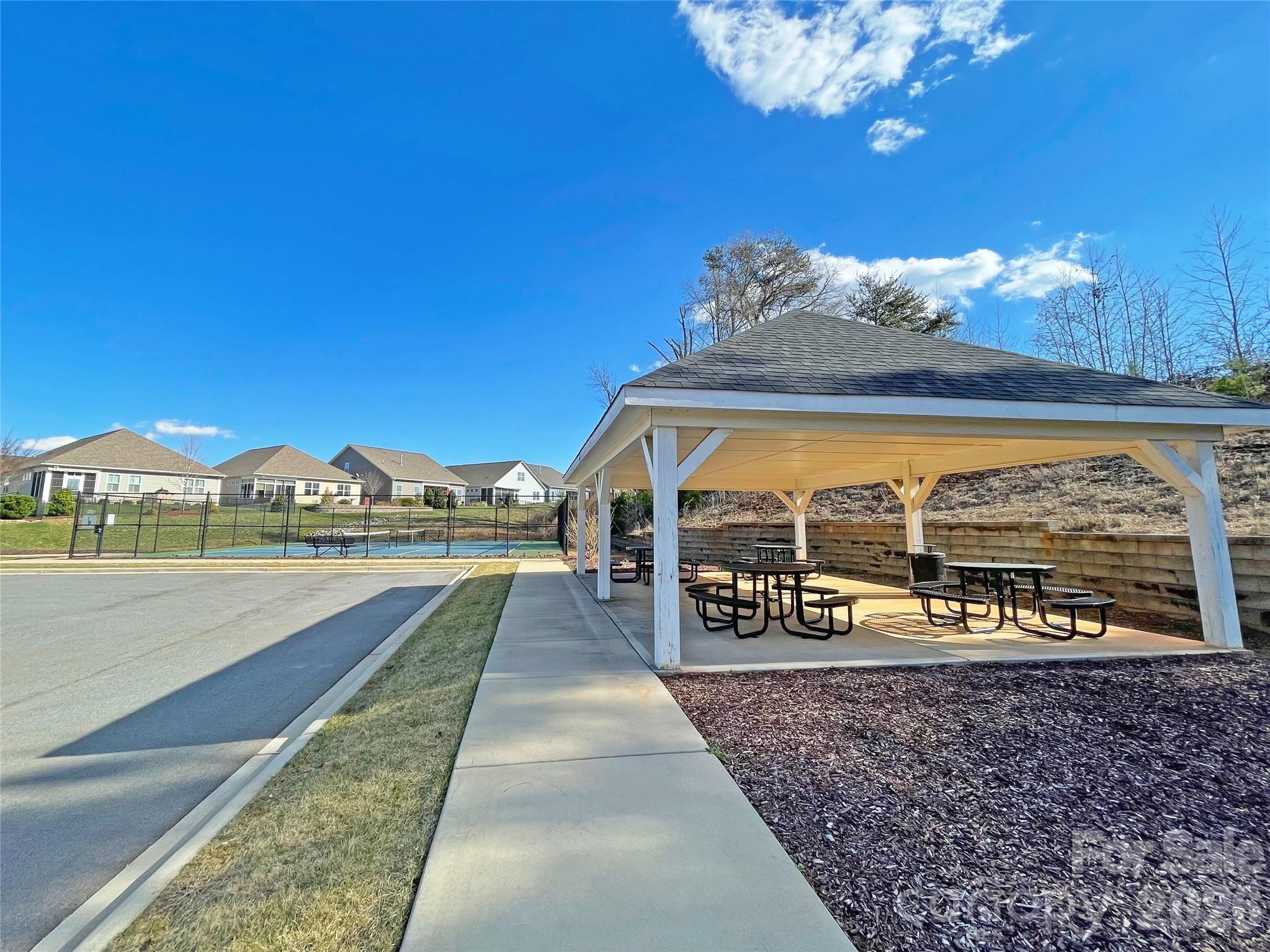 127 Tomahawk Drive