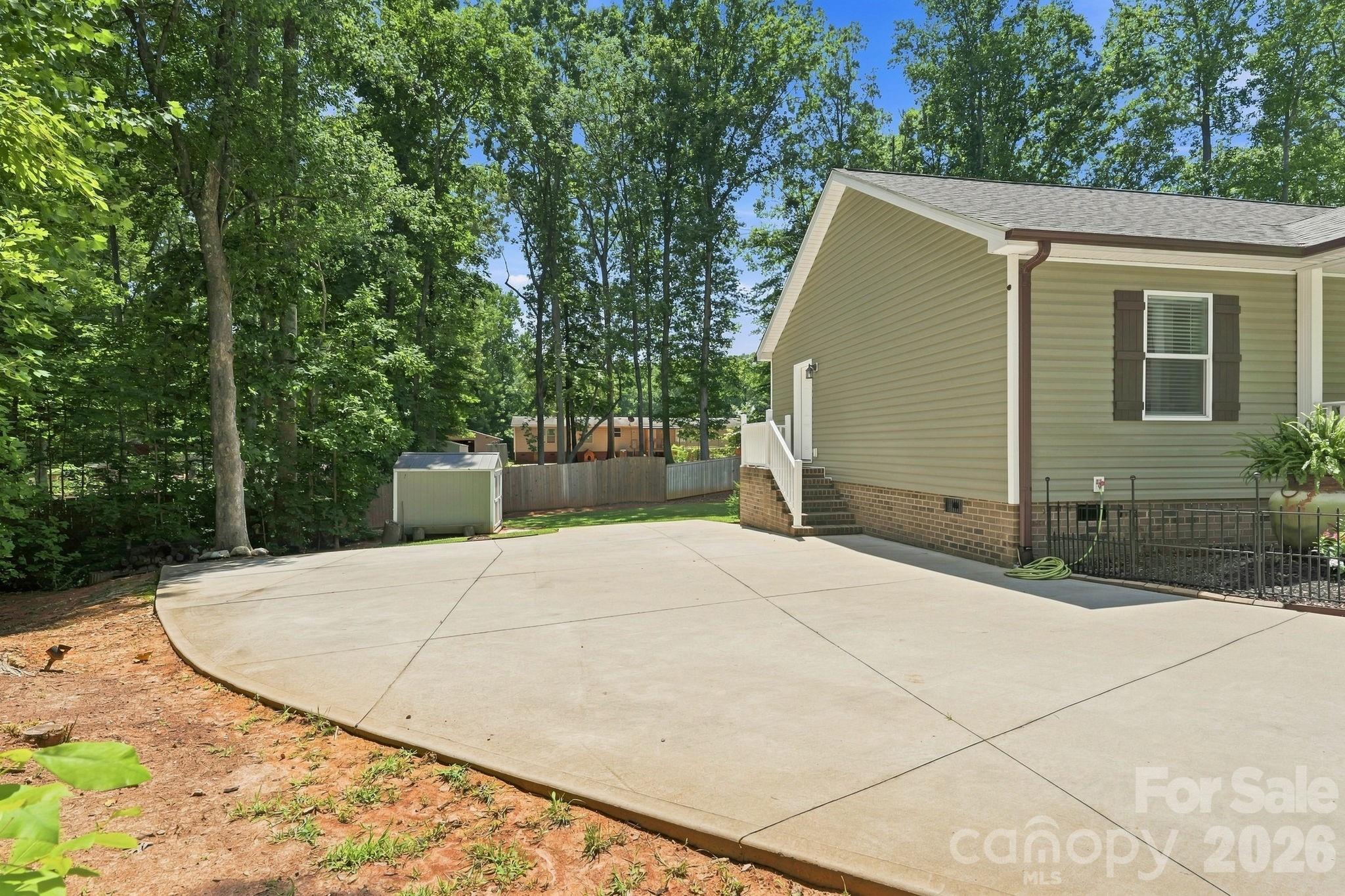 312 Sailwinds Road