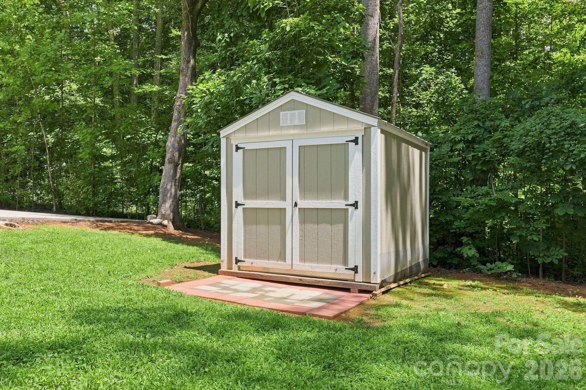 312 Sailwinds Road
