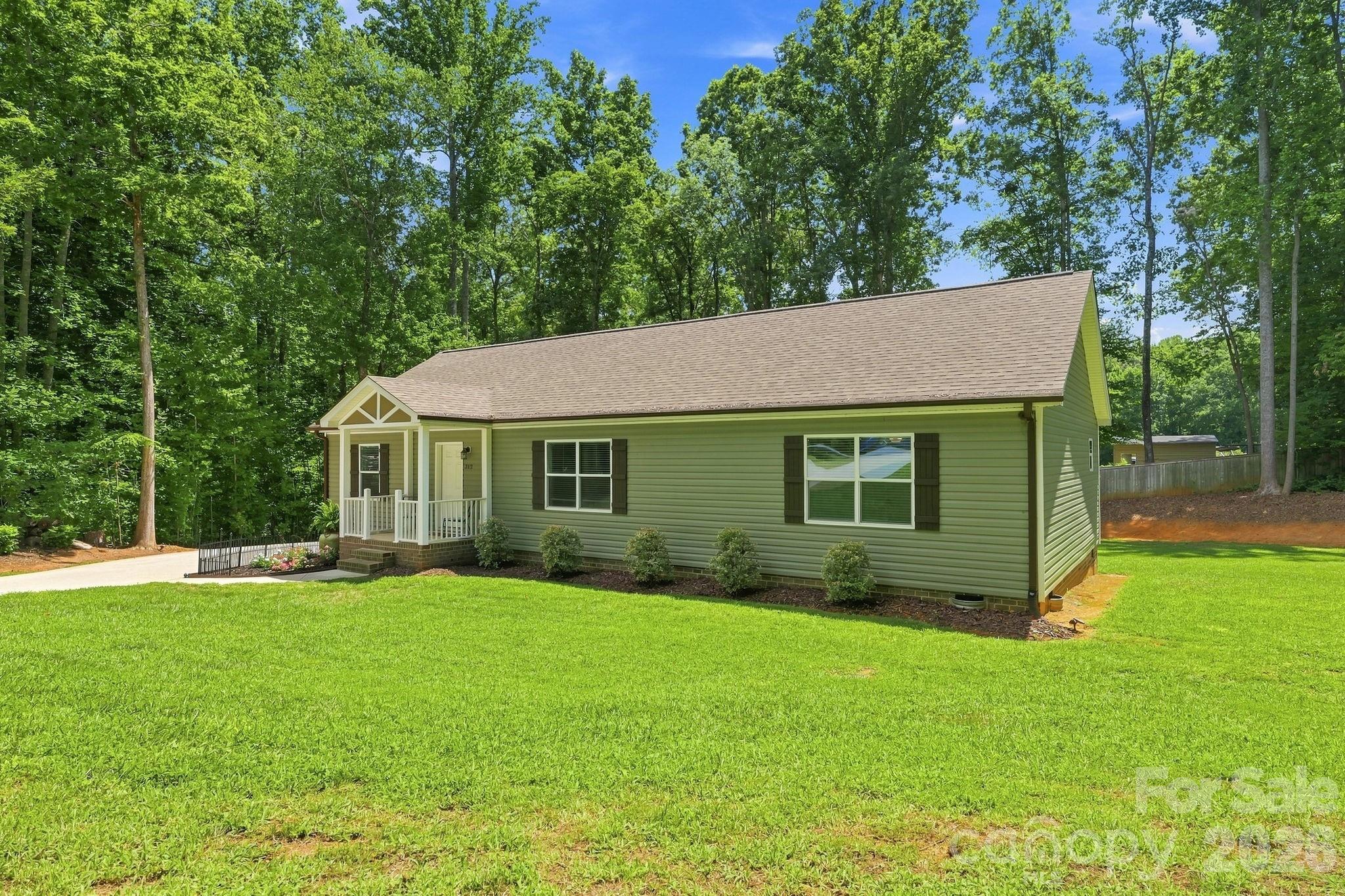 312 Sailwinds Road