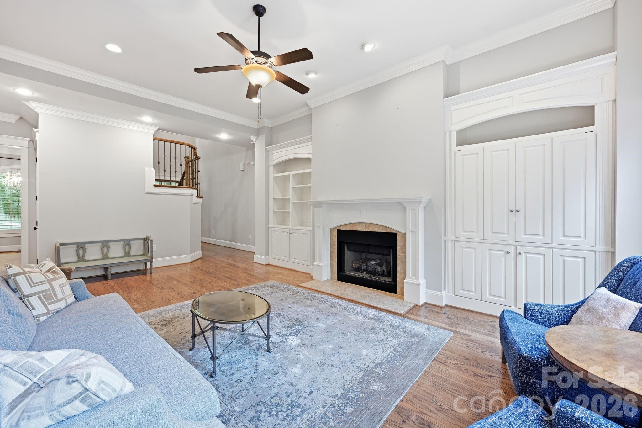 121 E Callicutt Trail