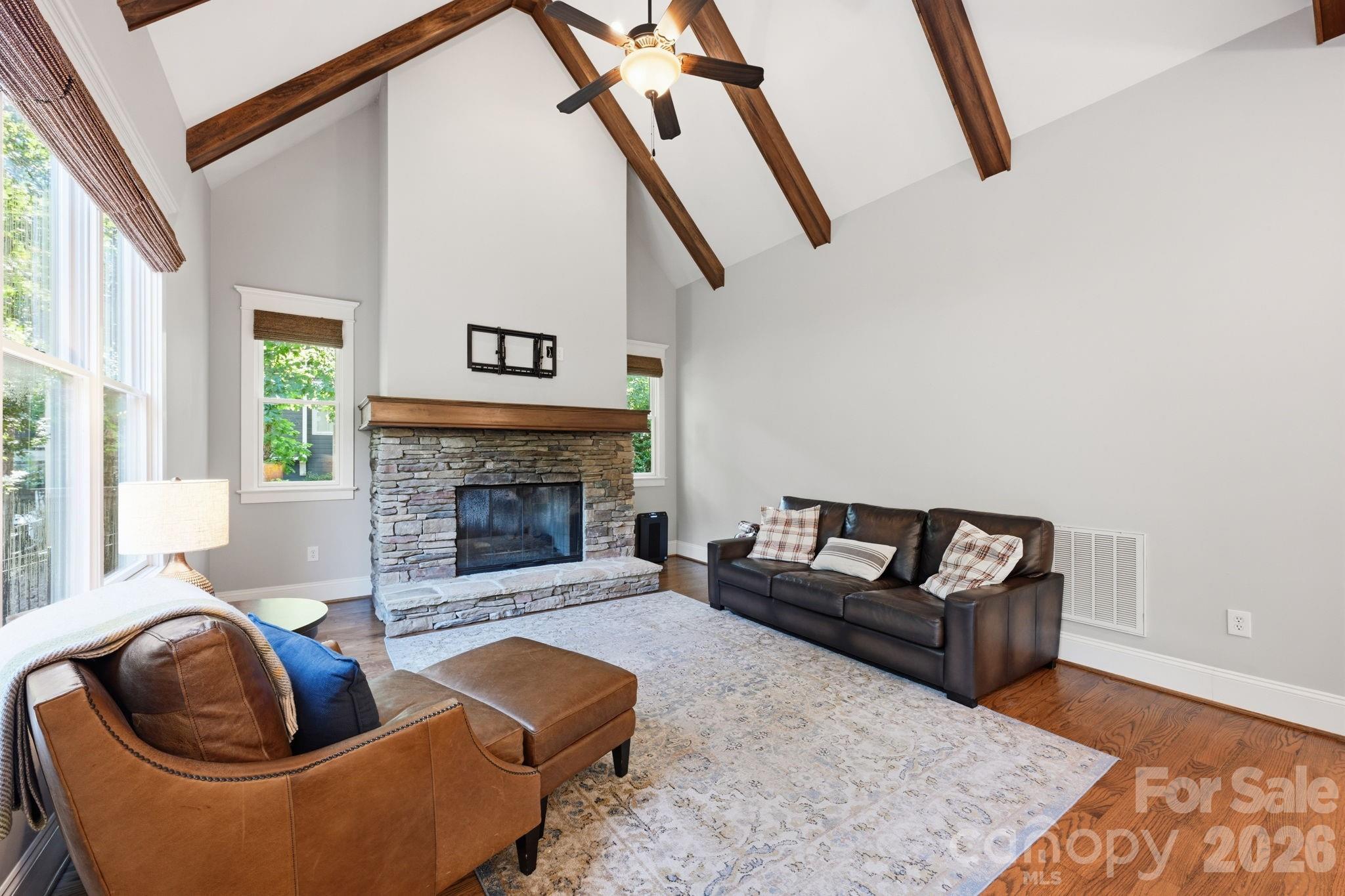 121 E Callicutt Trail