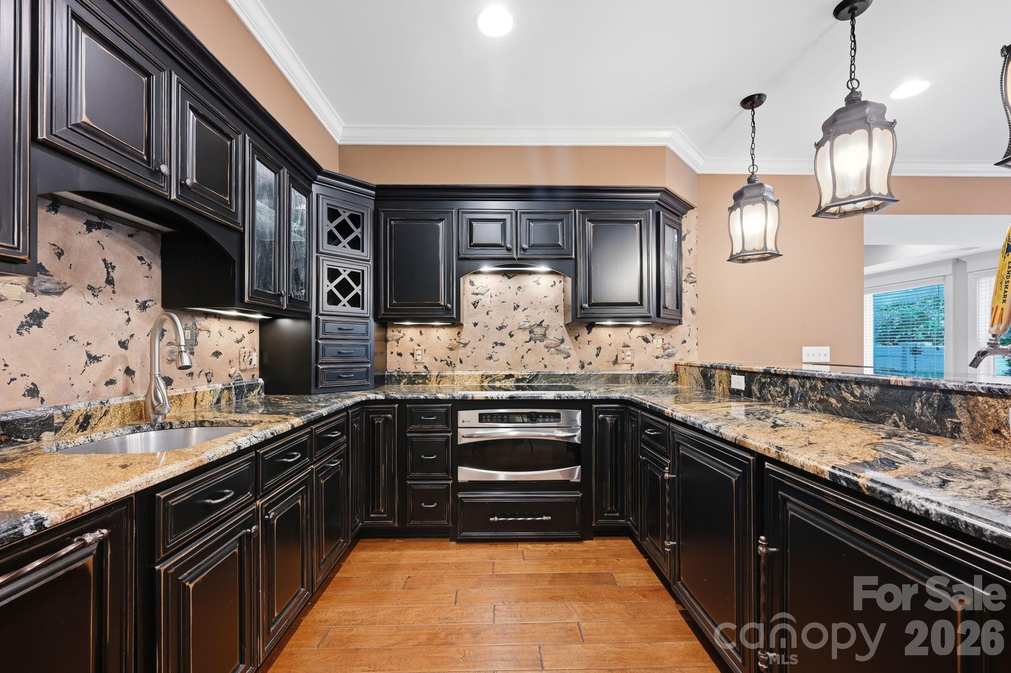 121 E Callicutt Trail