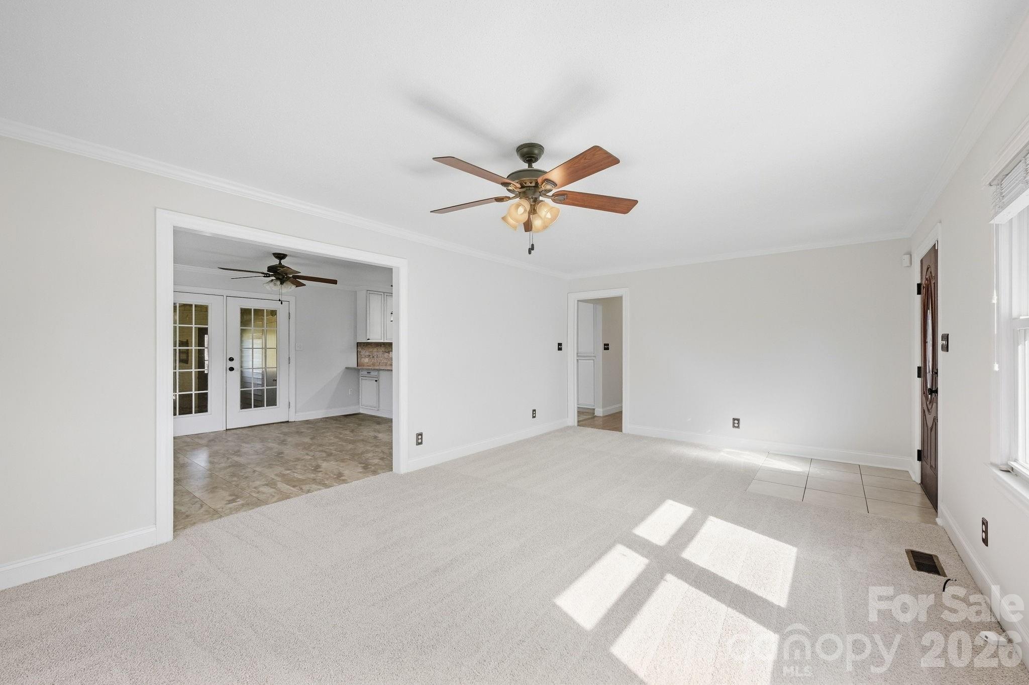 604 W Park Avenue