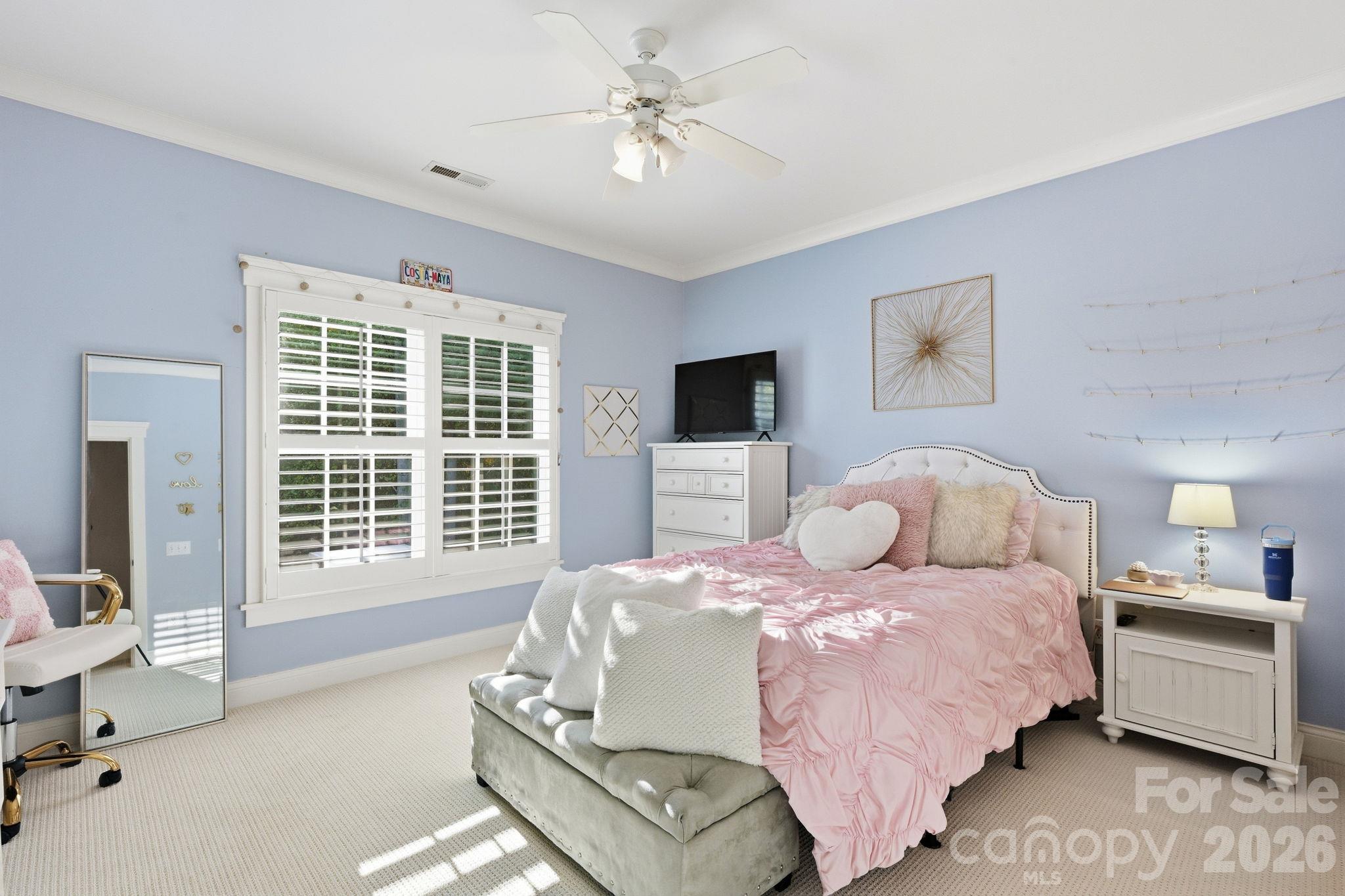 125 Dedham Loop