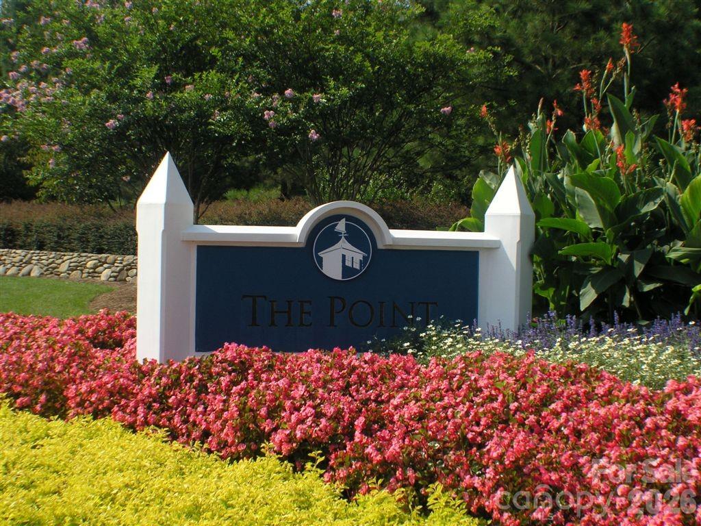 125 Dedham Loop