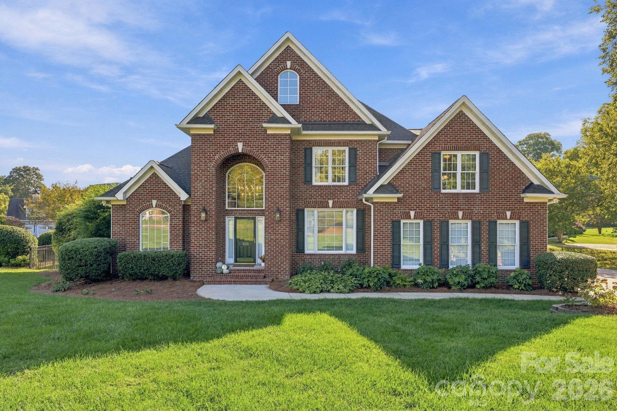 105 Kings Crest Drive