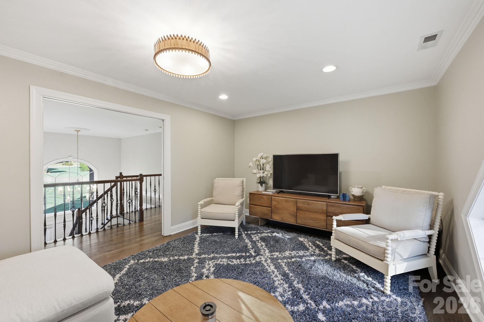 105 Kings Crest Drive