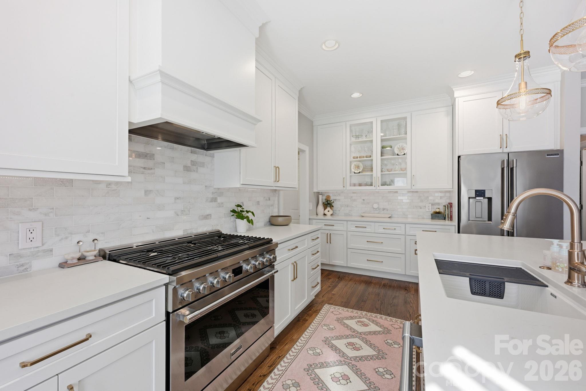105 Kings Crest Drive