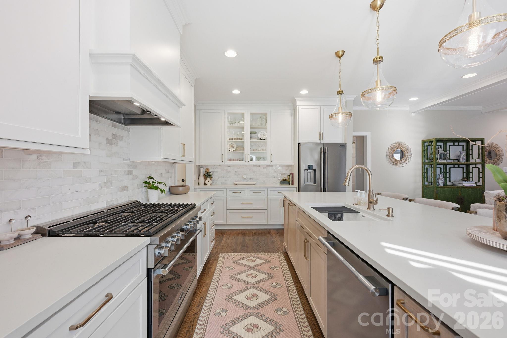 105 Kings Crest Drive