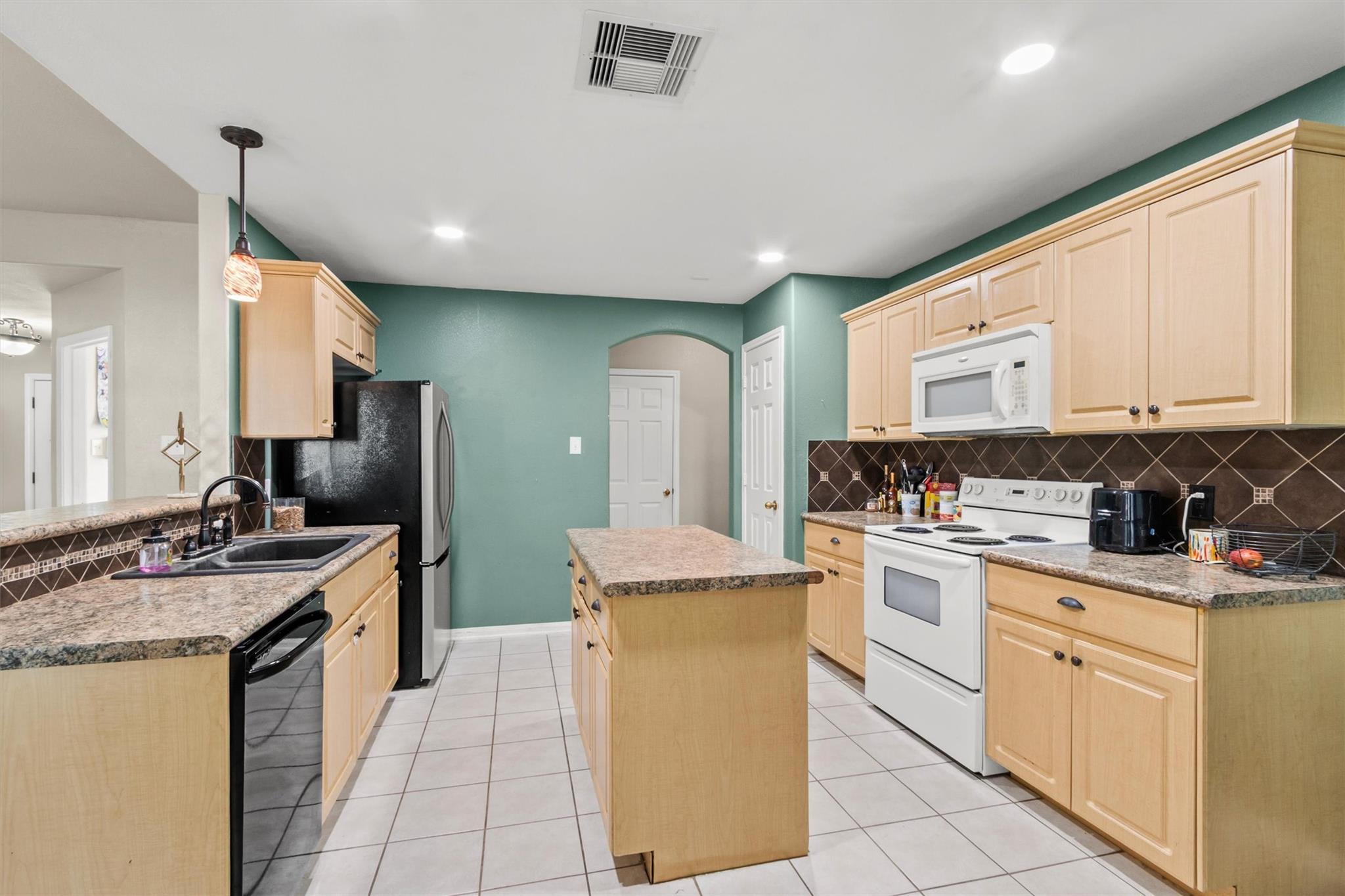 217 Kellyn Court
