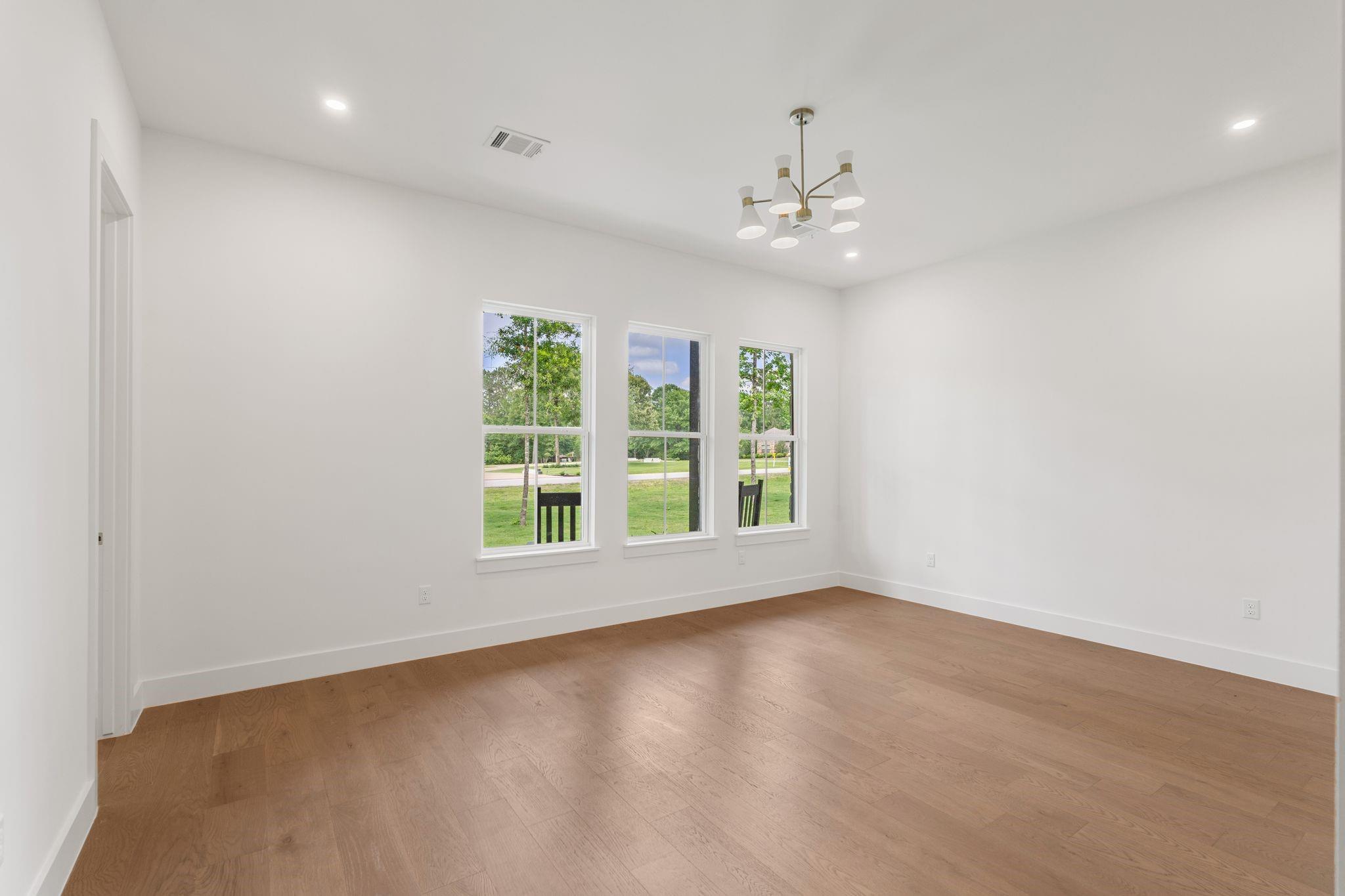7002 Bowie Court