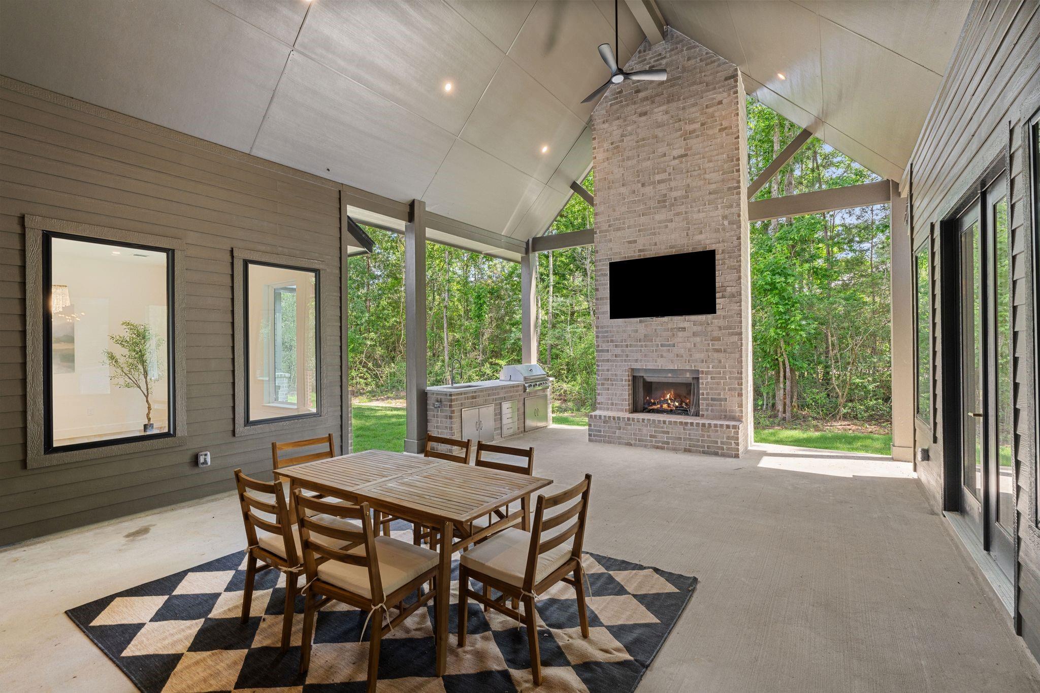 7002 Bowie Court