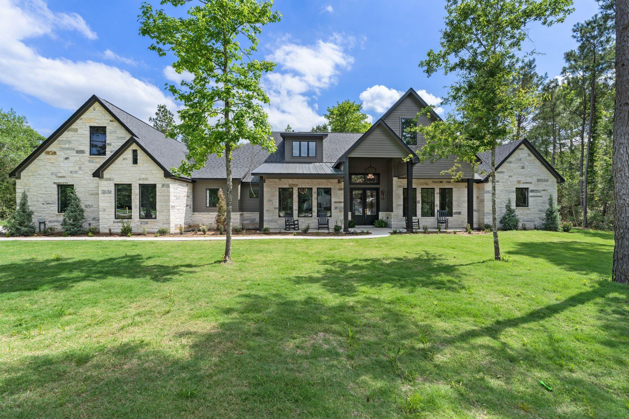 7002 Bowie Court