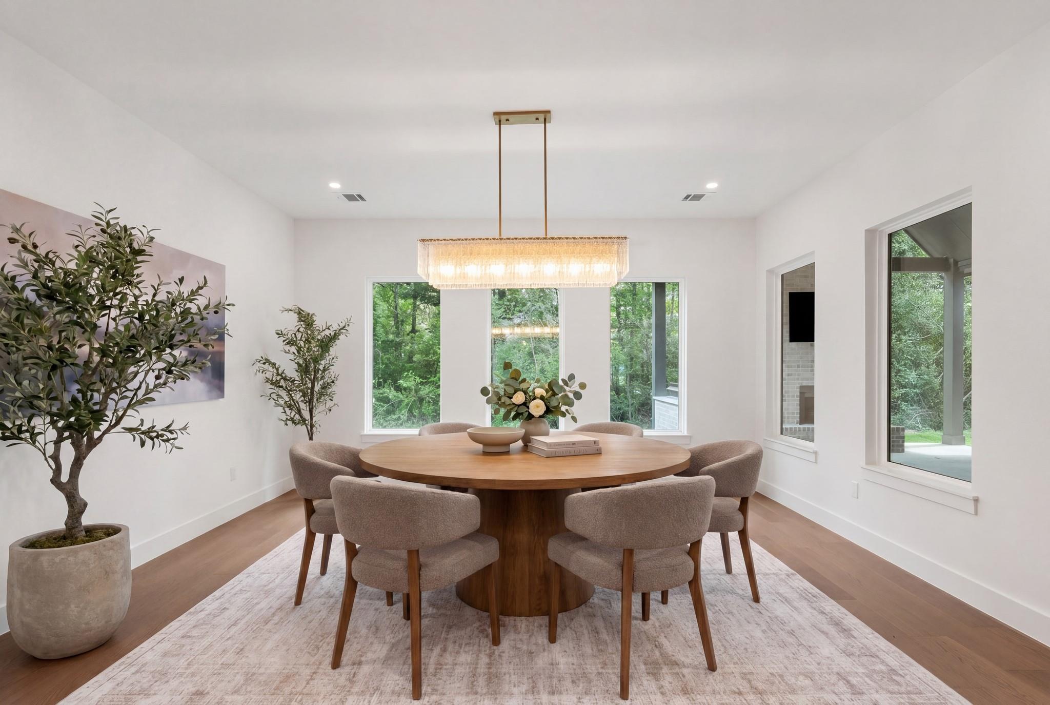 7002 Bowie Court