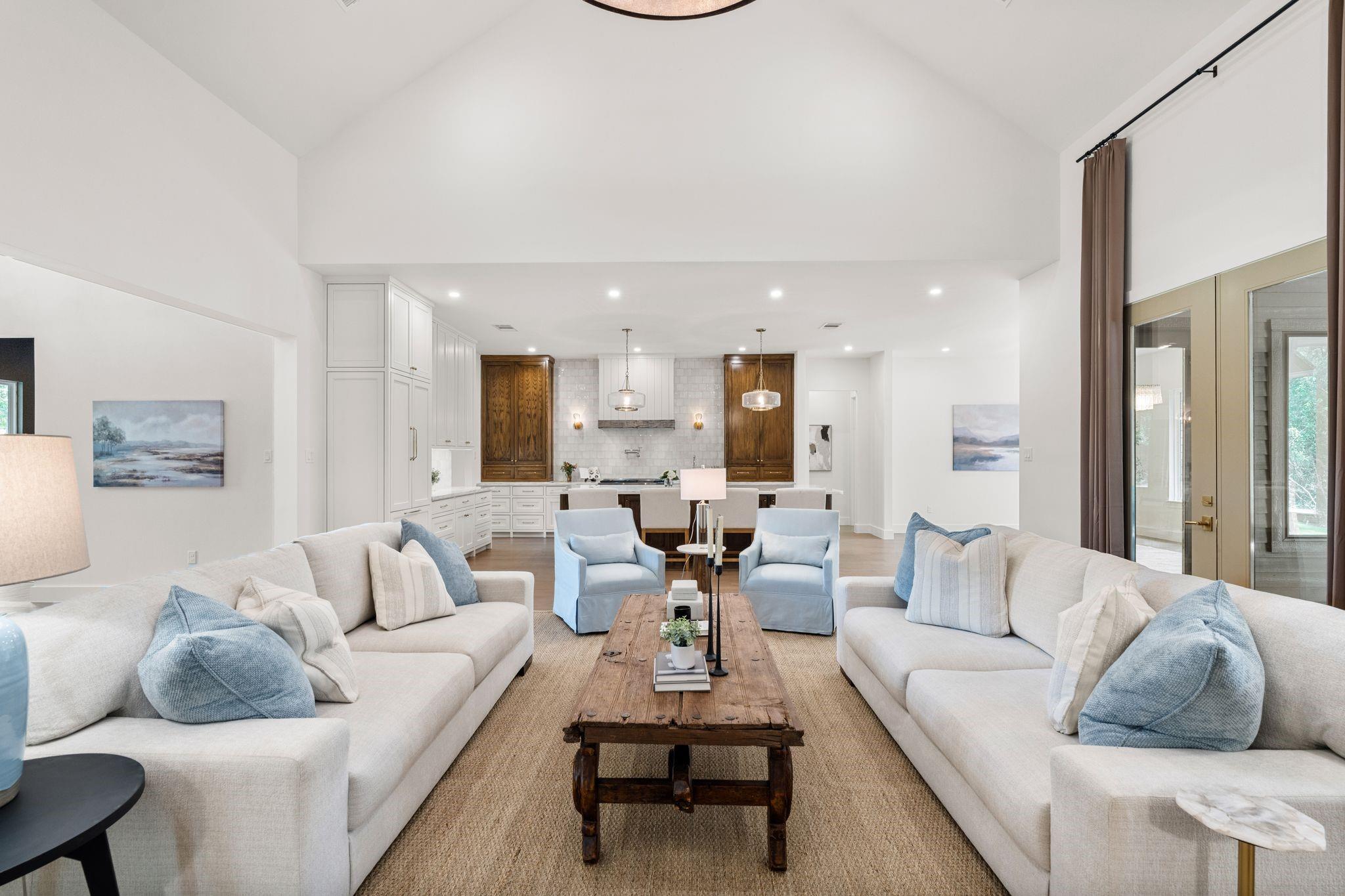 7002 Bowie Court