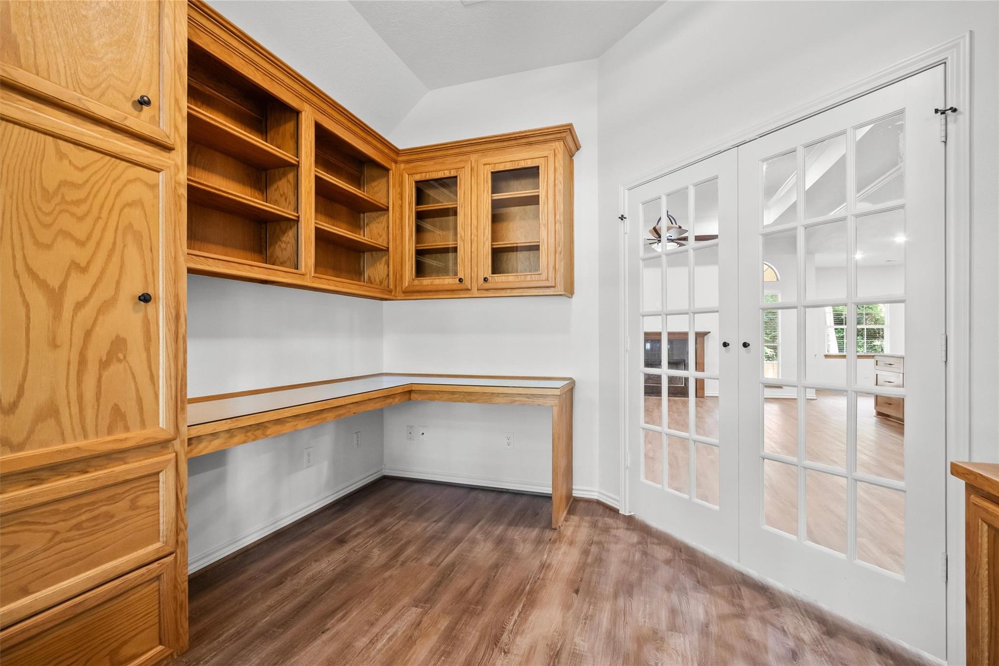 15690 Corinthian Way