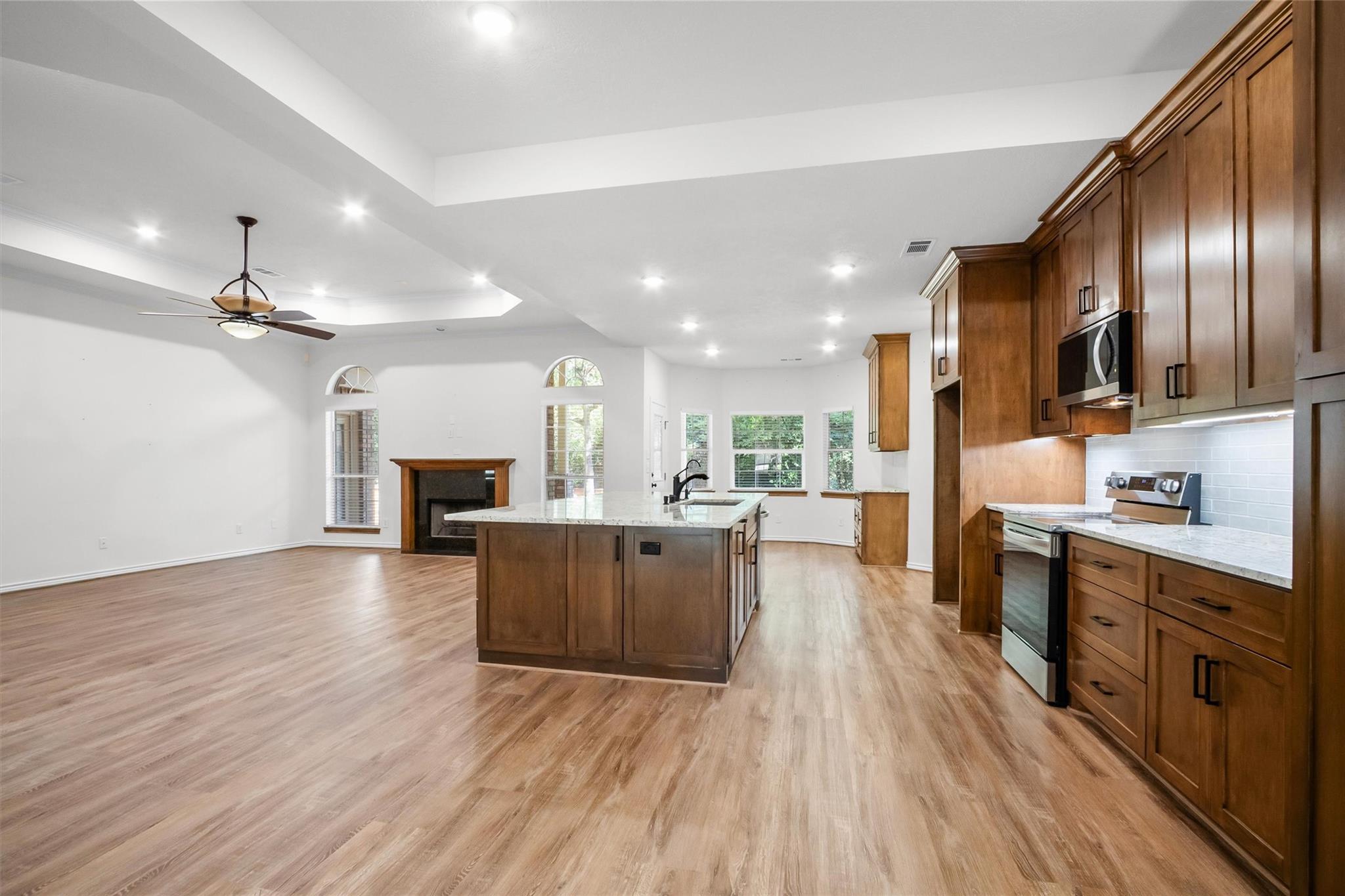15690 Corinthian Way