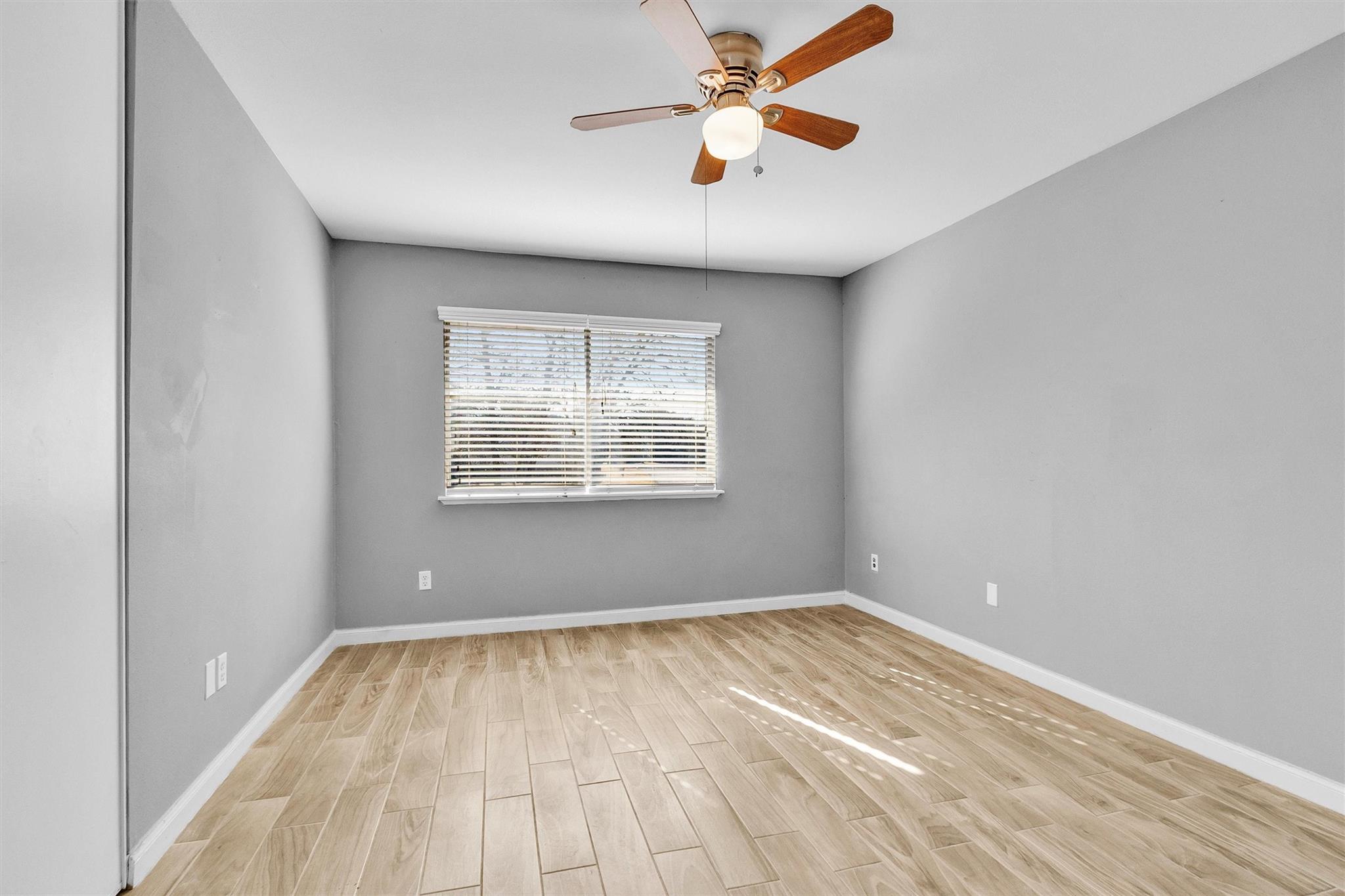 12243 Glenview Drive