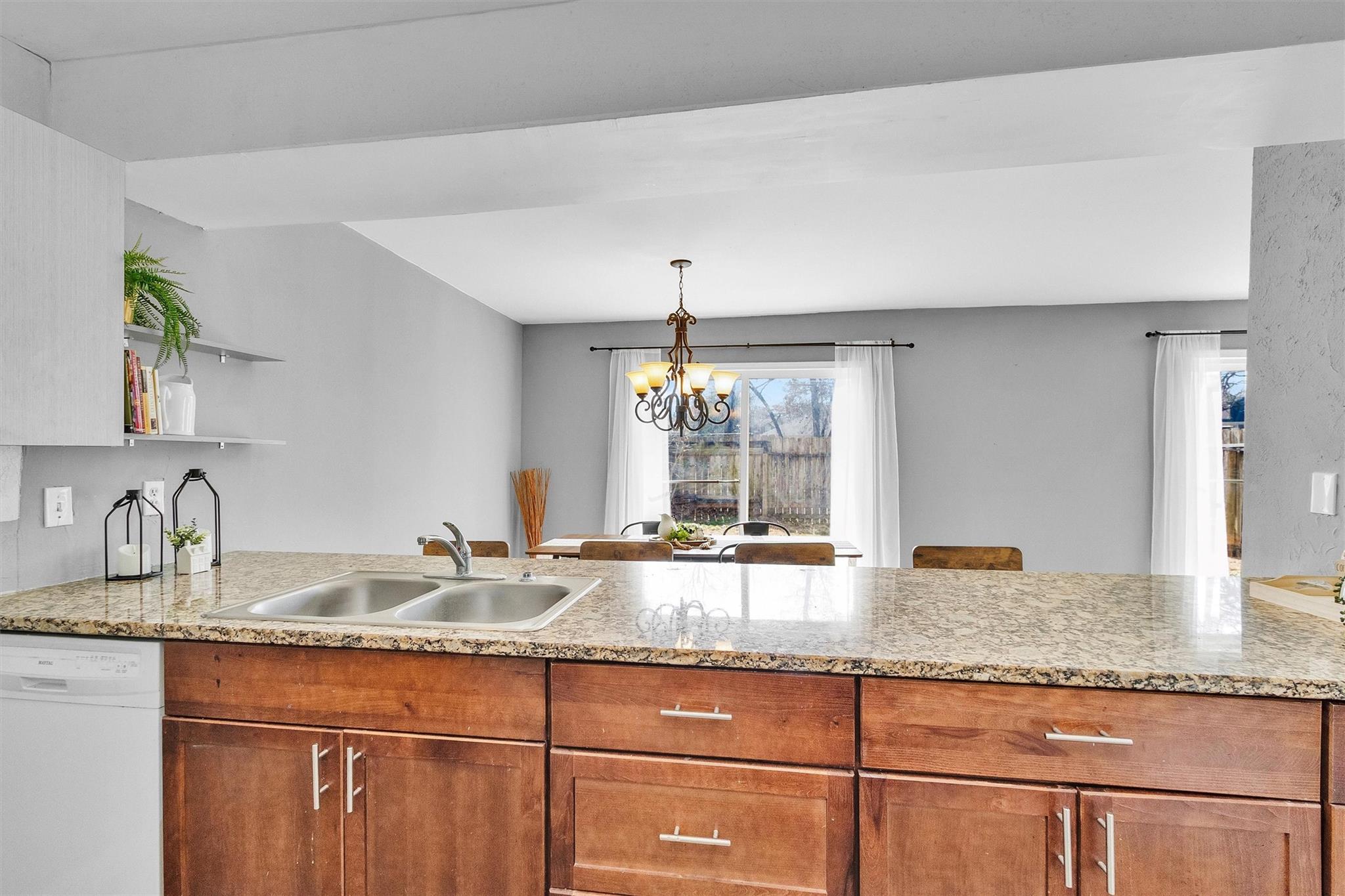 12243 Glenview Drive