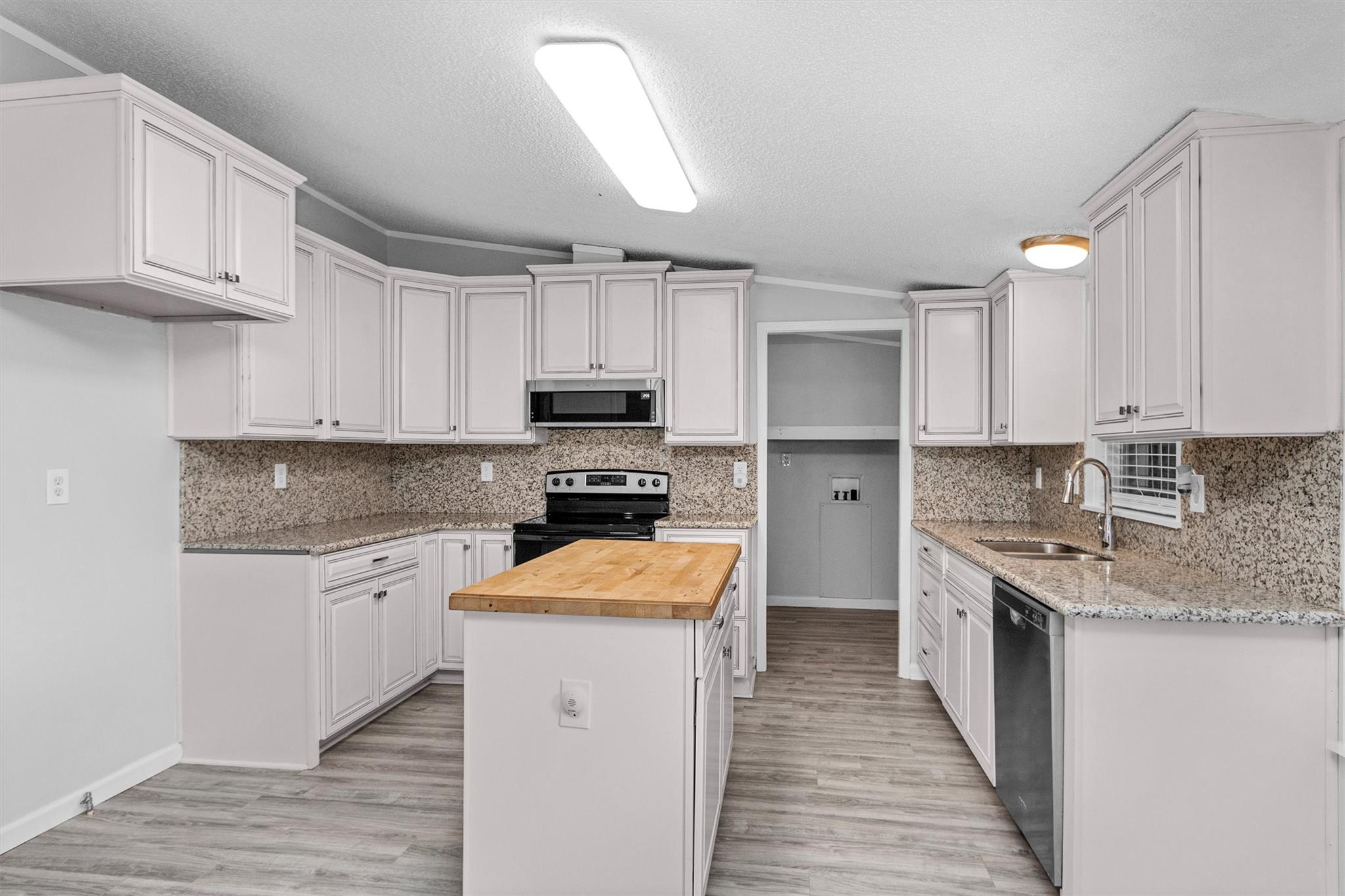 4621 Price Road