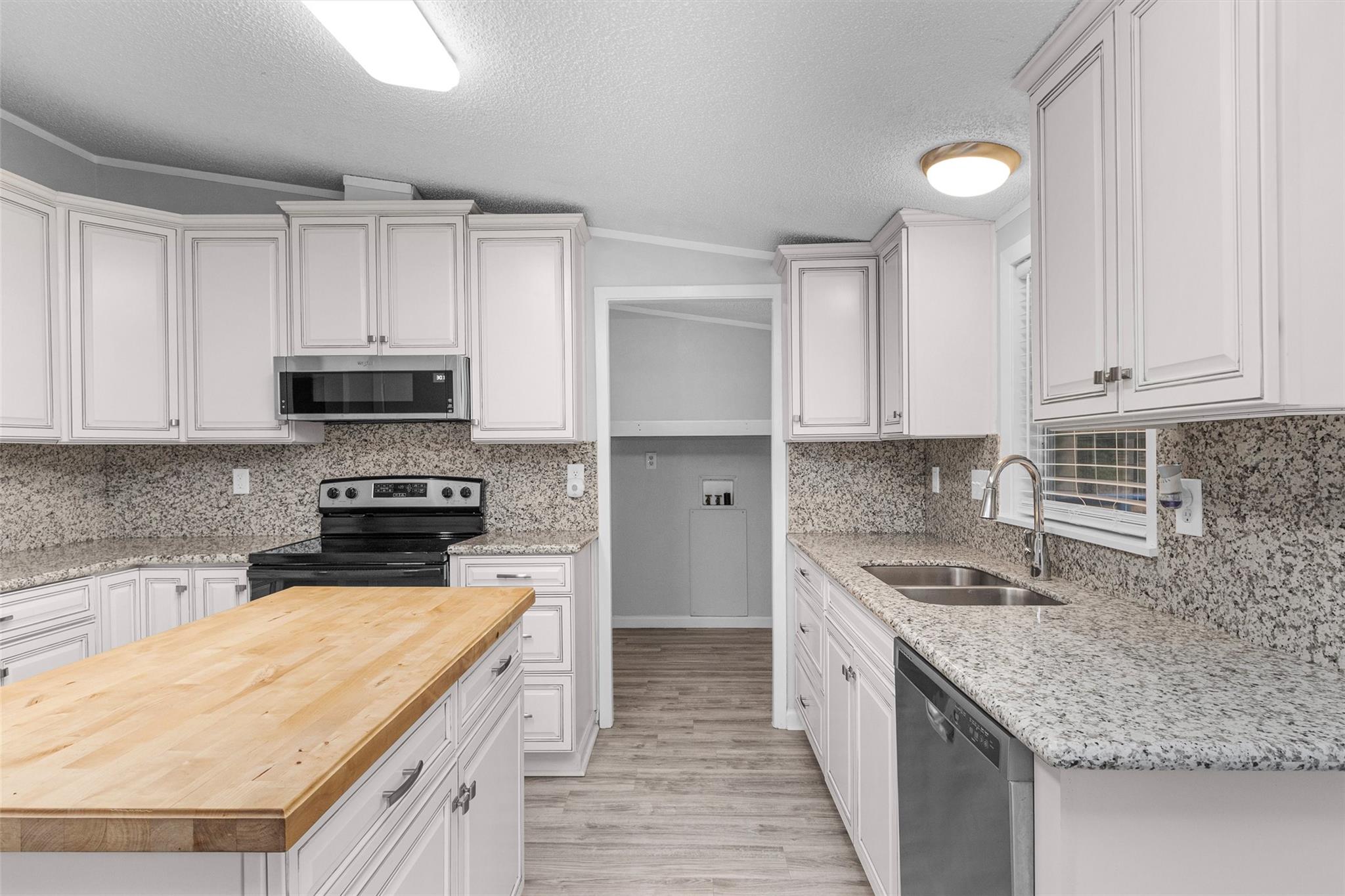 4621 Price Road