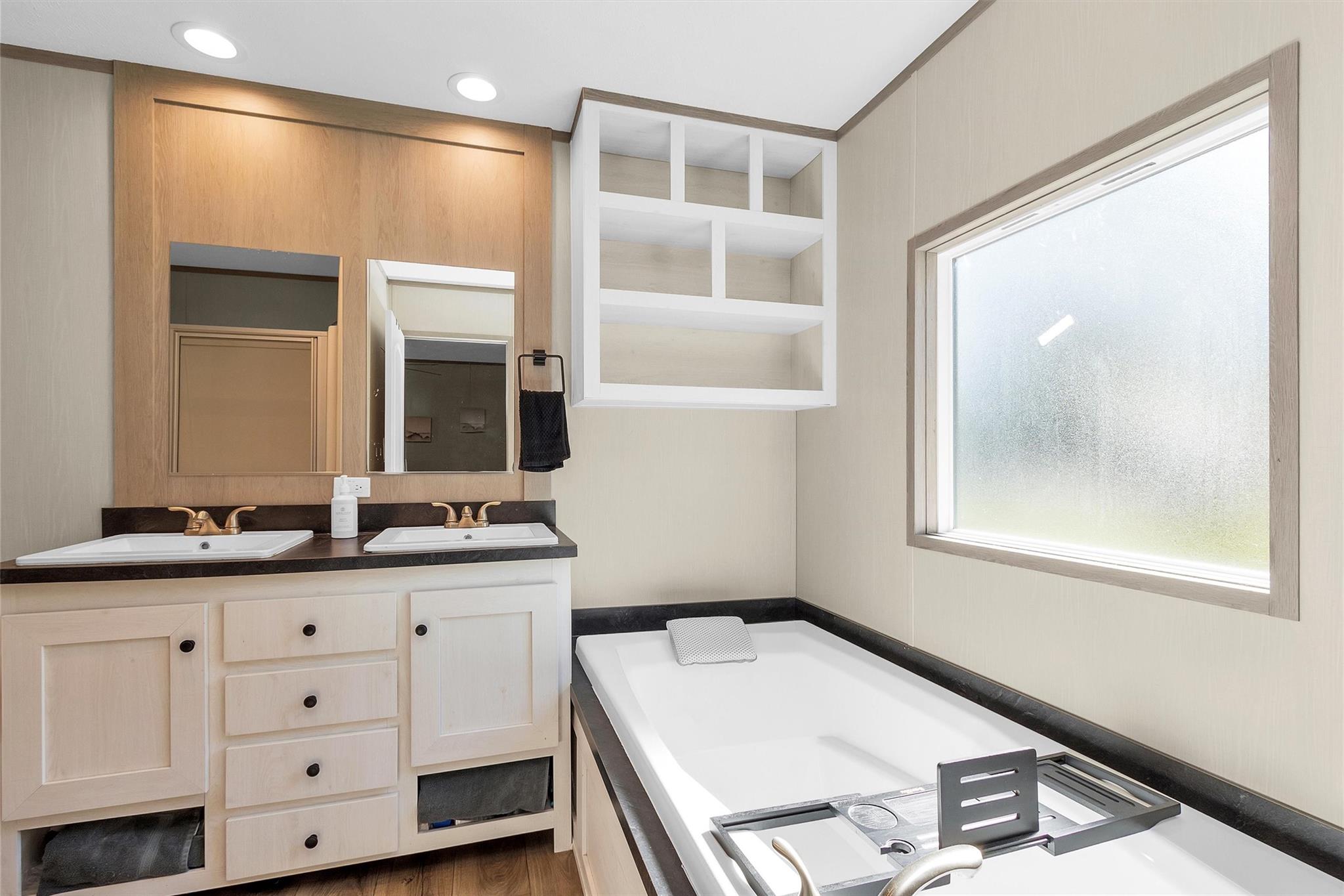622 Lake Shore Drive