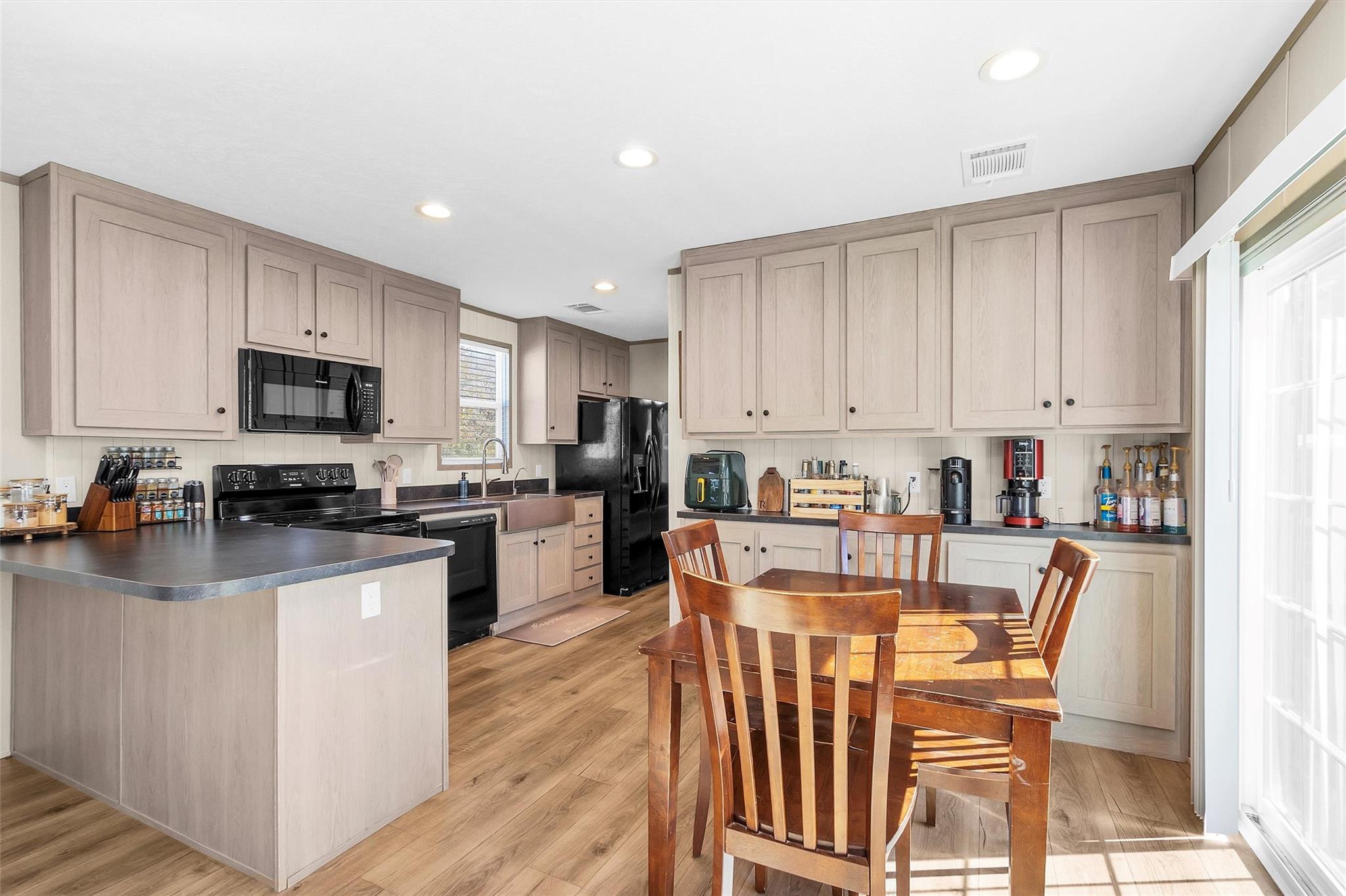 622 Lake Shore Drive