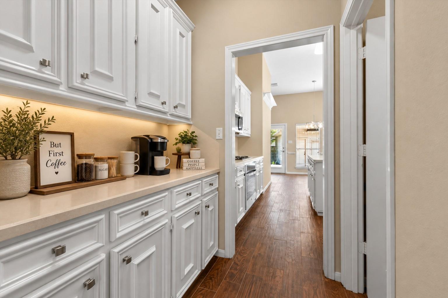 712 Forest Lane Drive