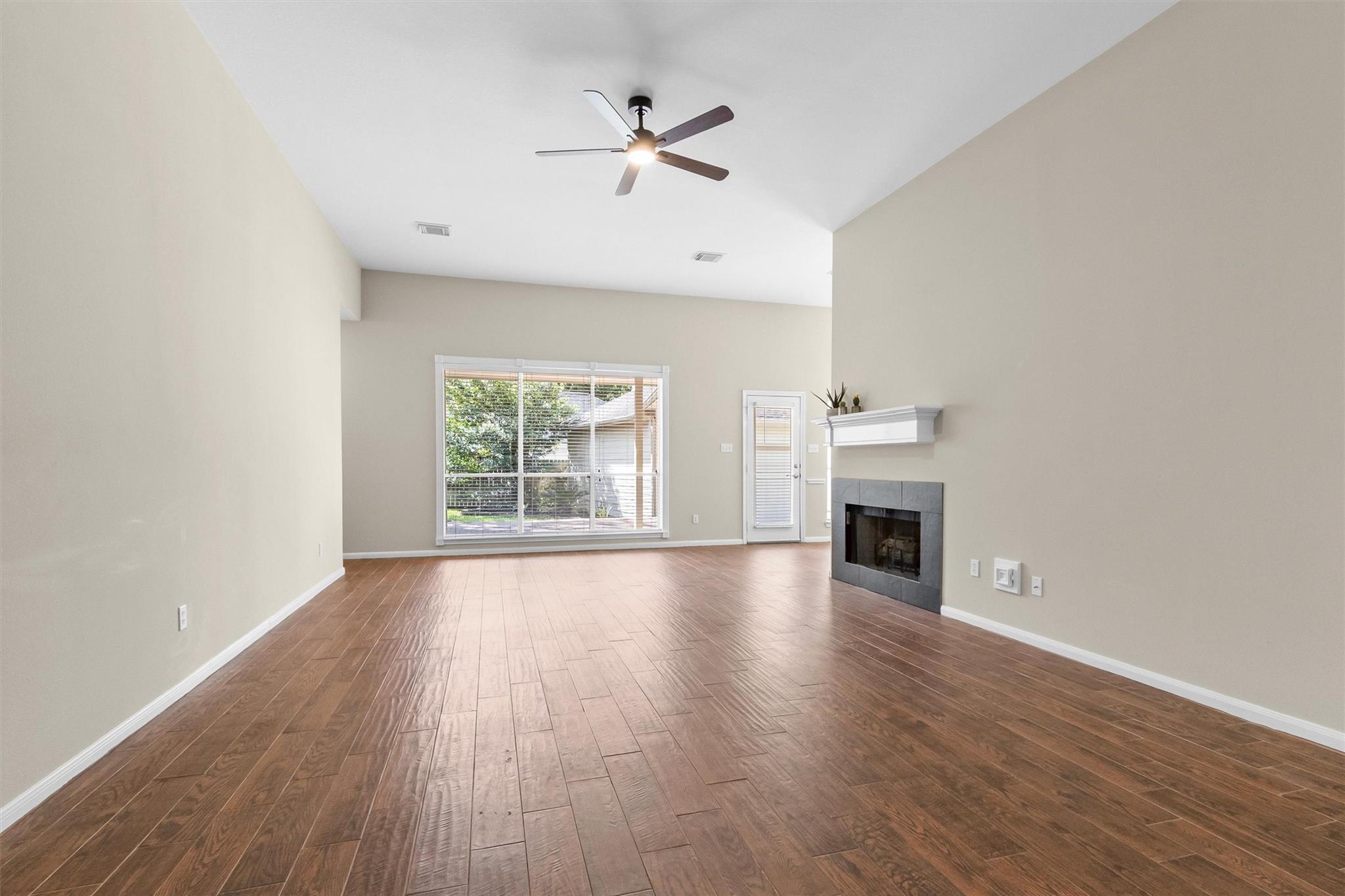 712 Forest Lane Drive