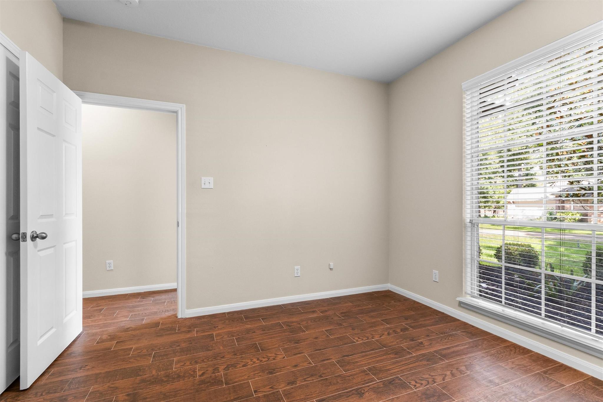 712 Forest Lane Drive