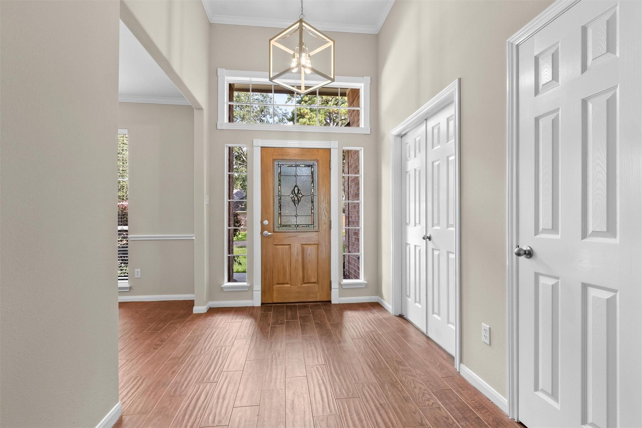 712 Forest Lane Drive
