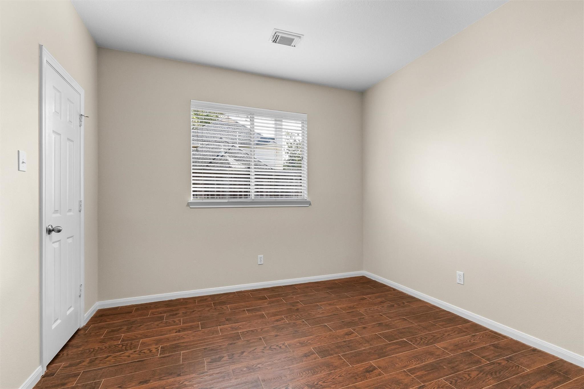 712 Forest Lane Drive