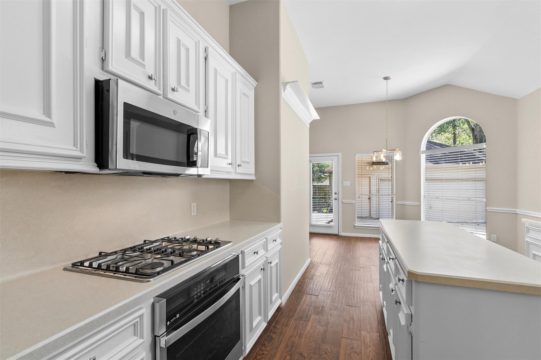 712 Forest Lane Drive