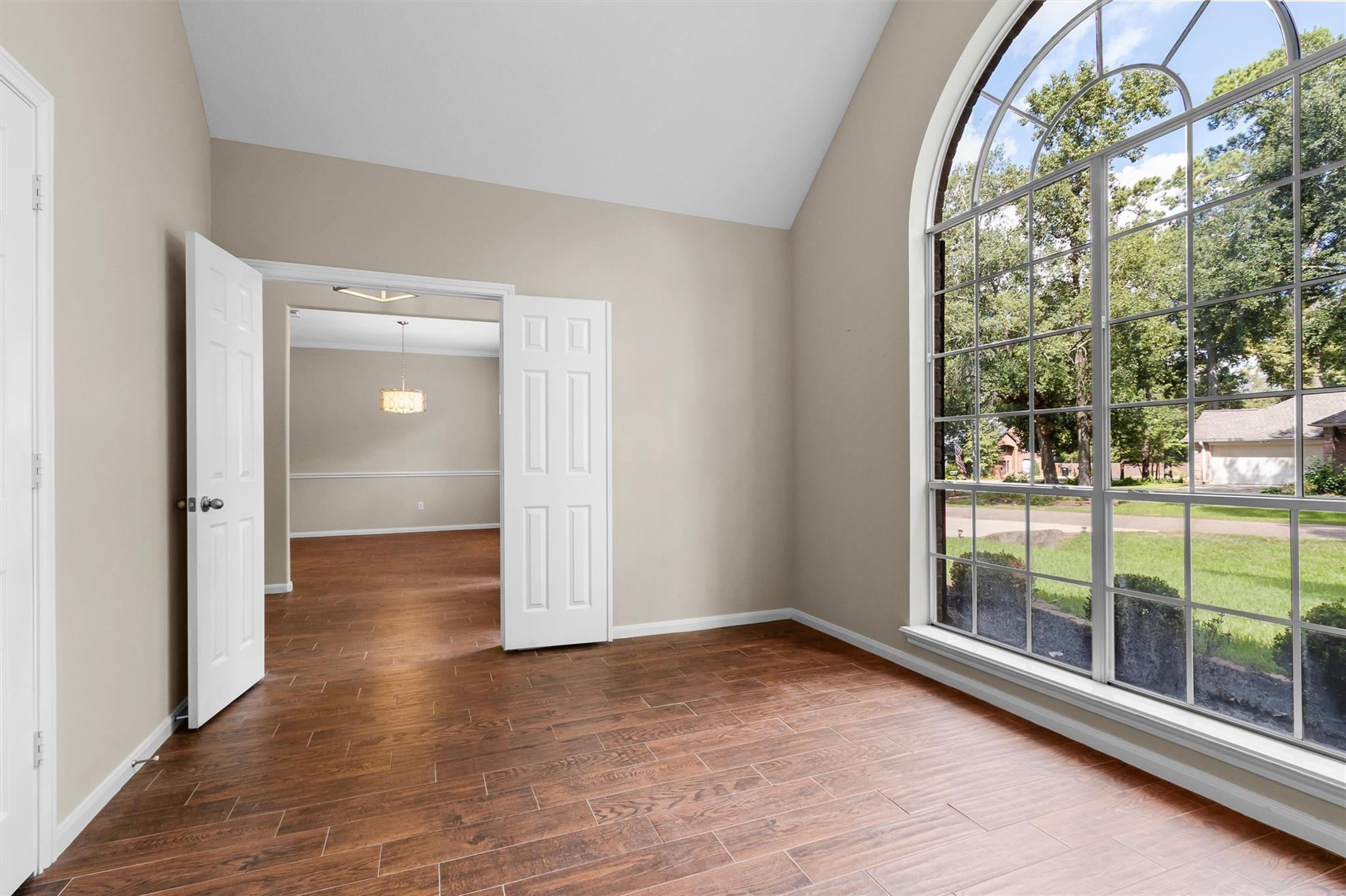 712 Forest Lane Drive